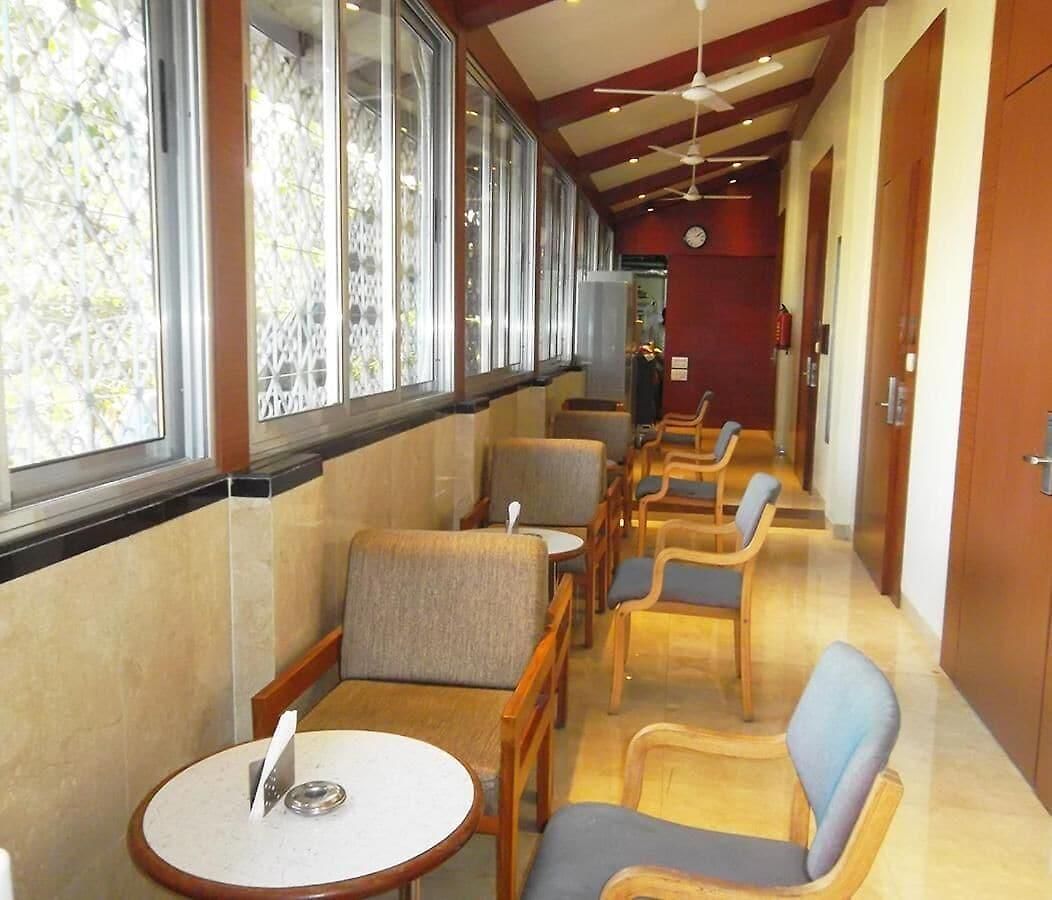 Elphinstone Hotel 3*
