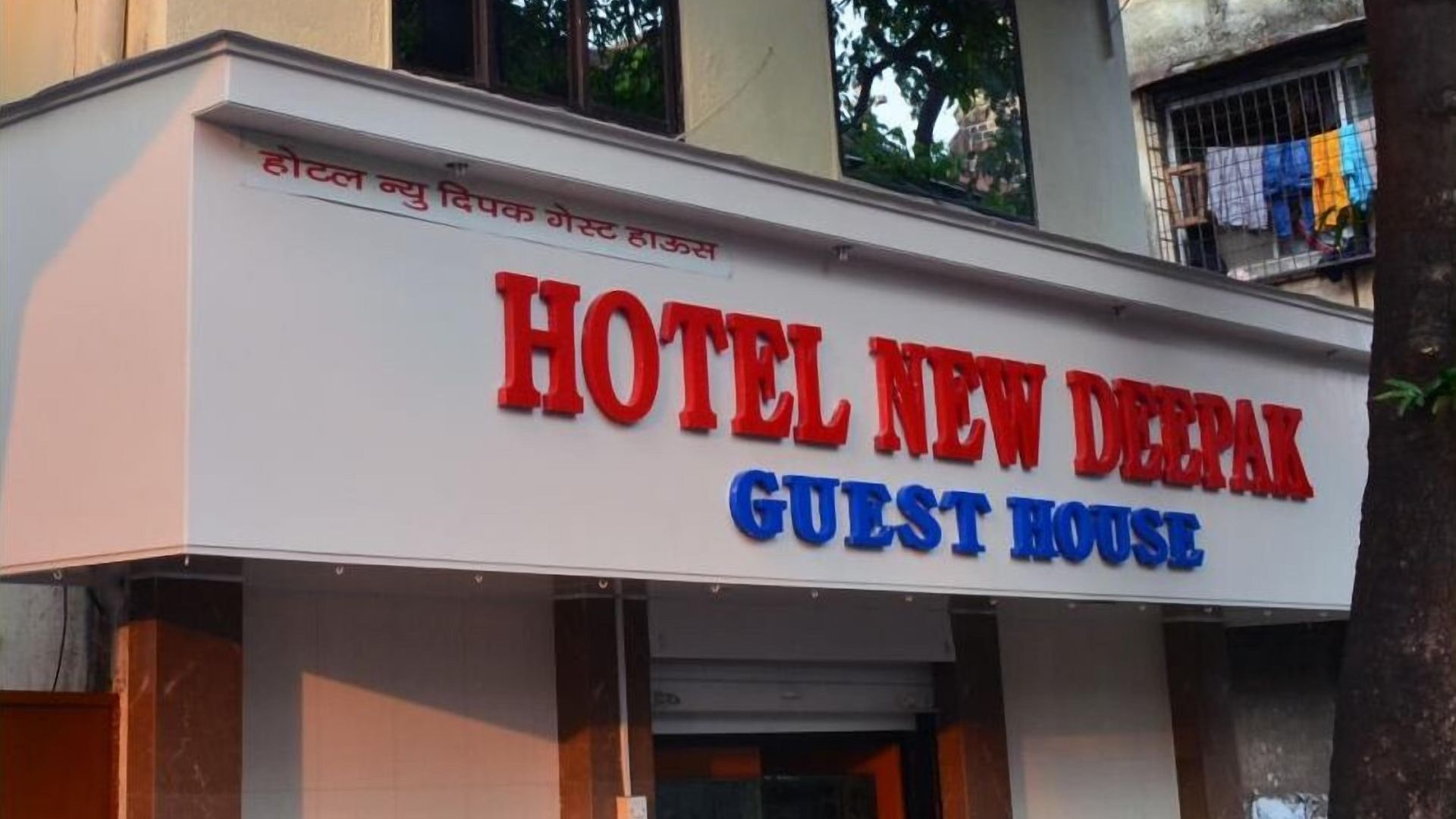 Hotel Fabexpress New Deepak - Nr & Csmt Station
