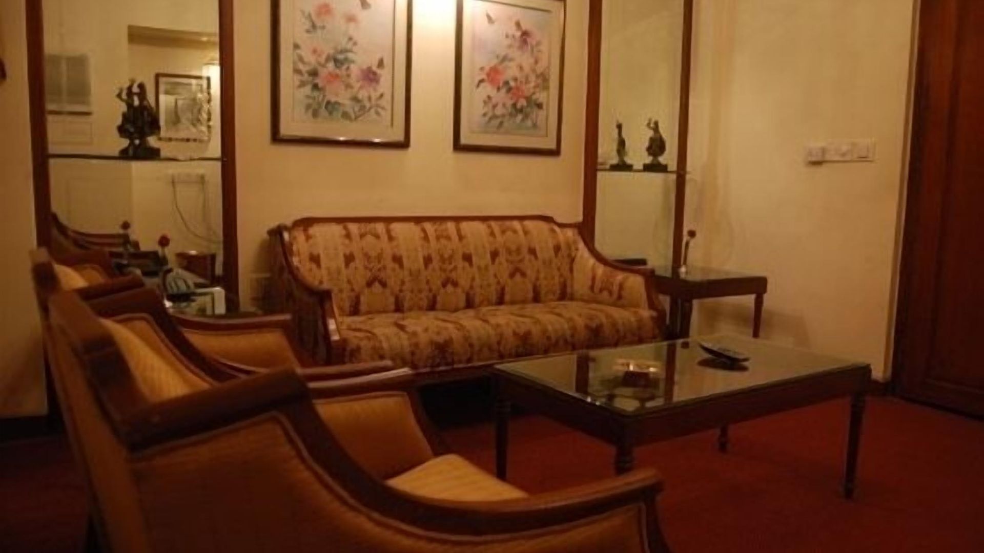Royal Inn Mumbai