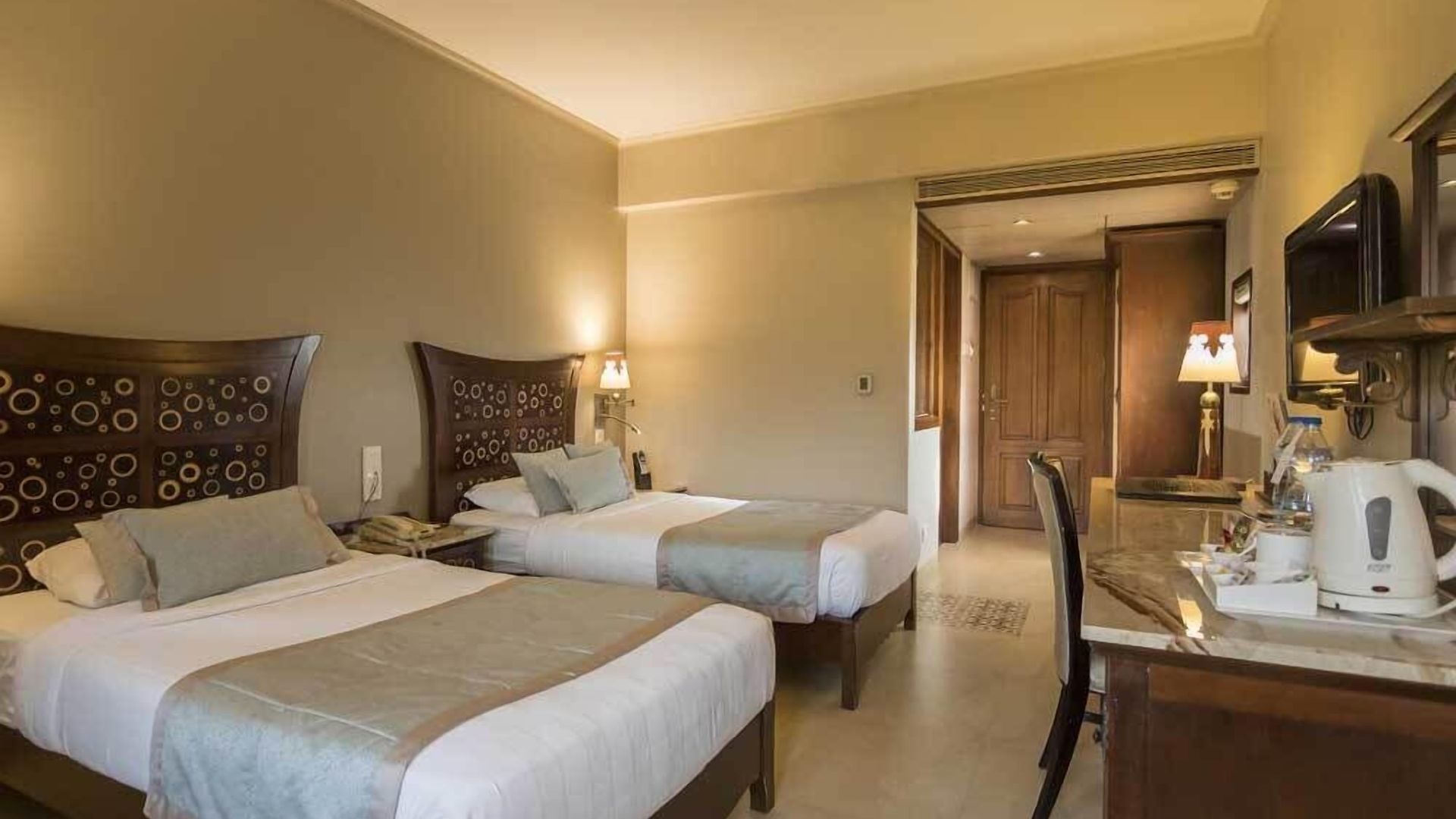 Sai Palace Hotel 3*