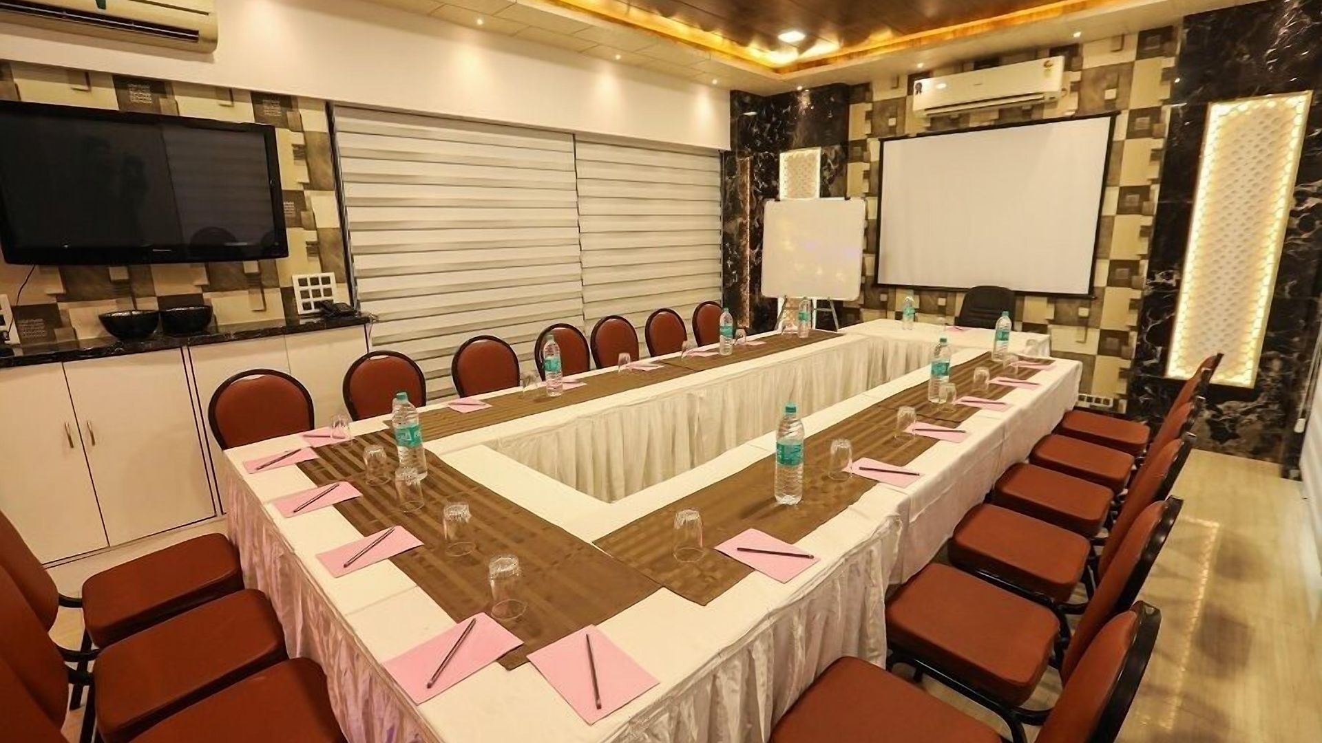 Hotel Jyoti Dwelling 3*