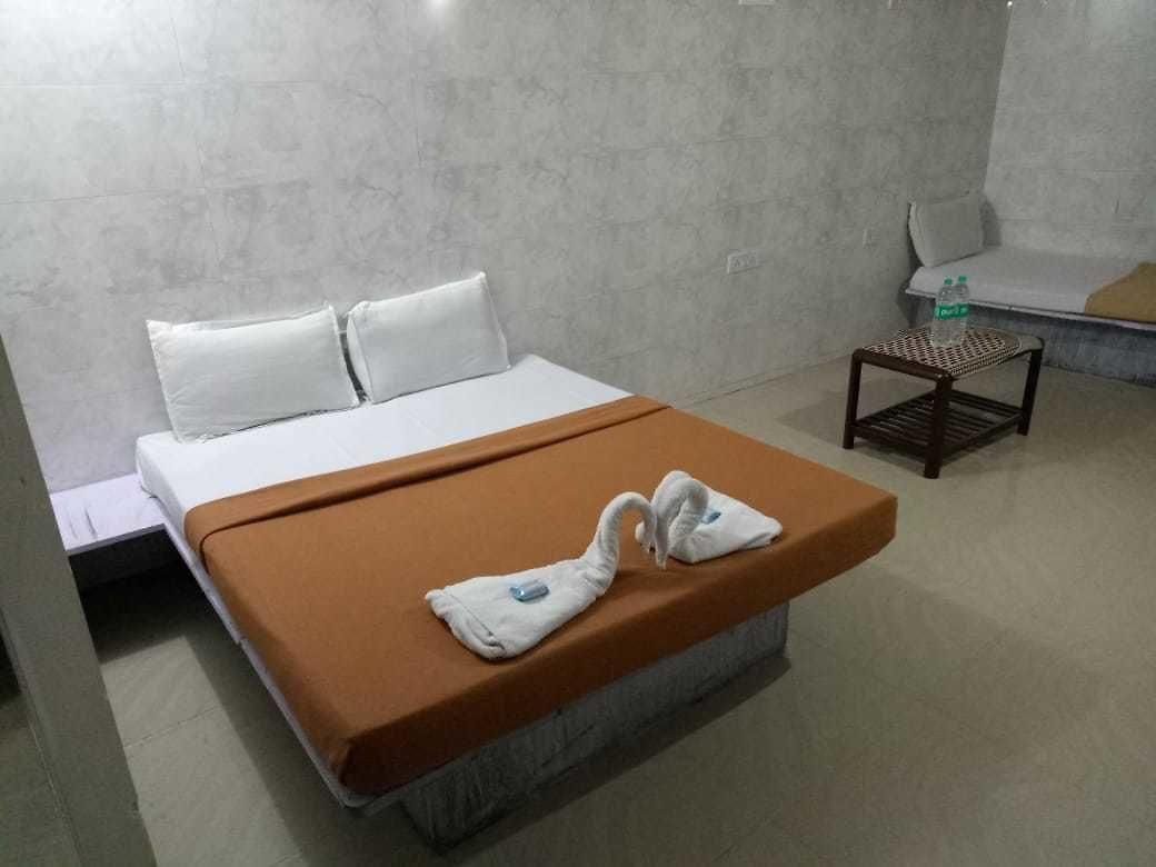 Skyway Apartment
