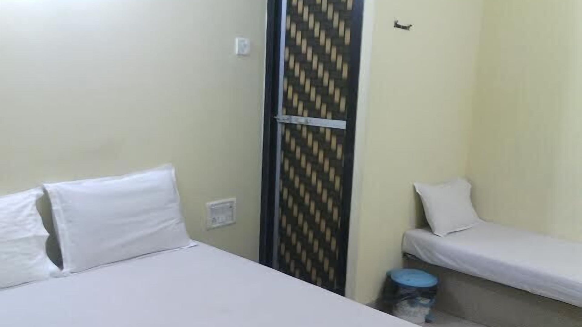 Apartment Skyway *