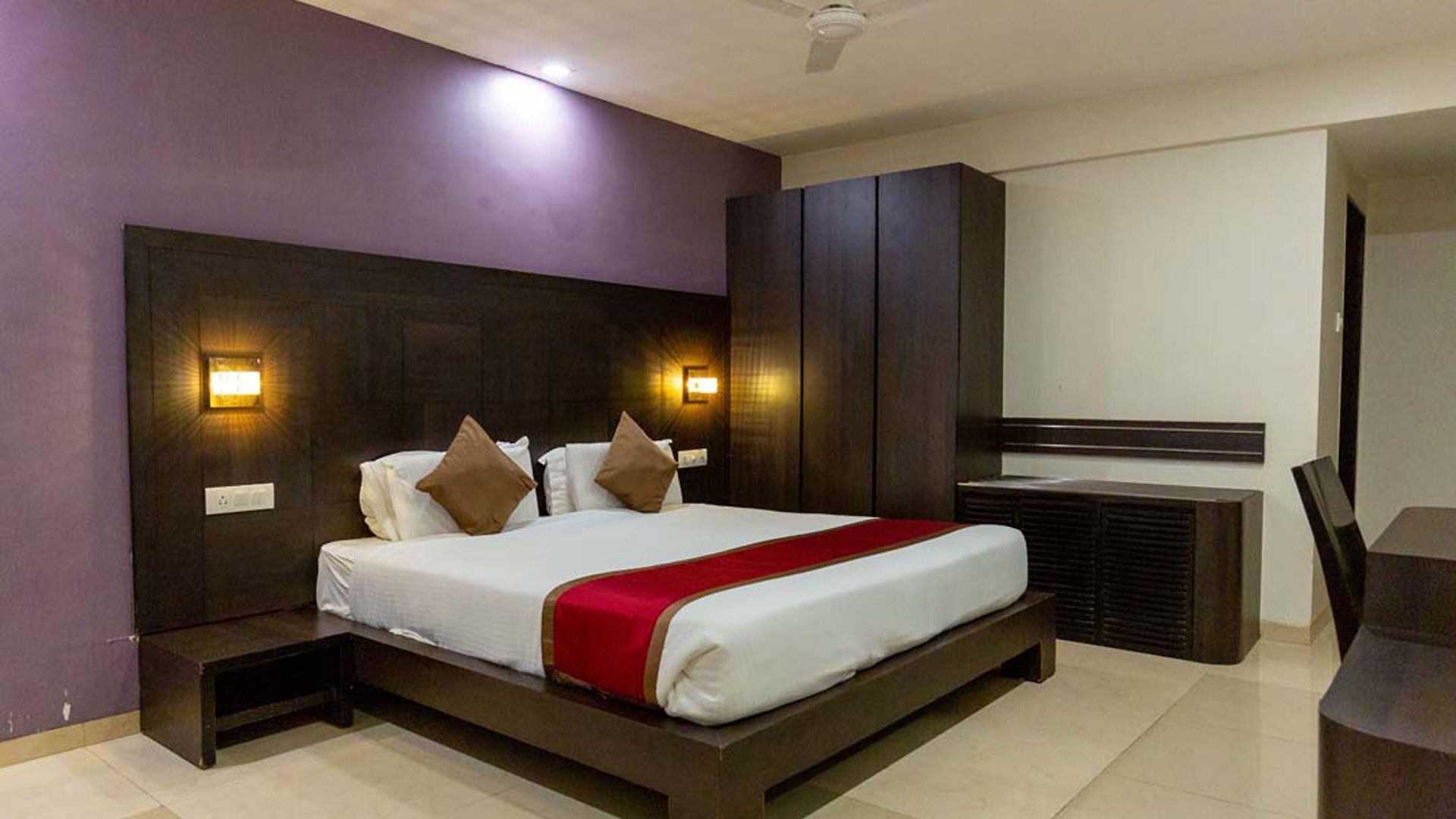Sukh Hotel 3*