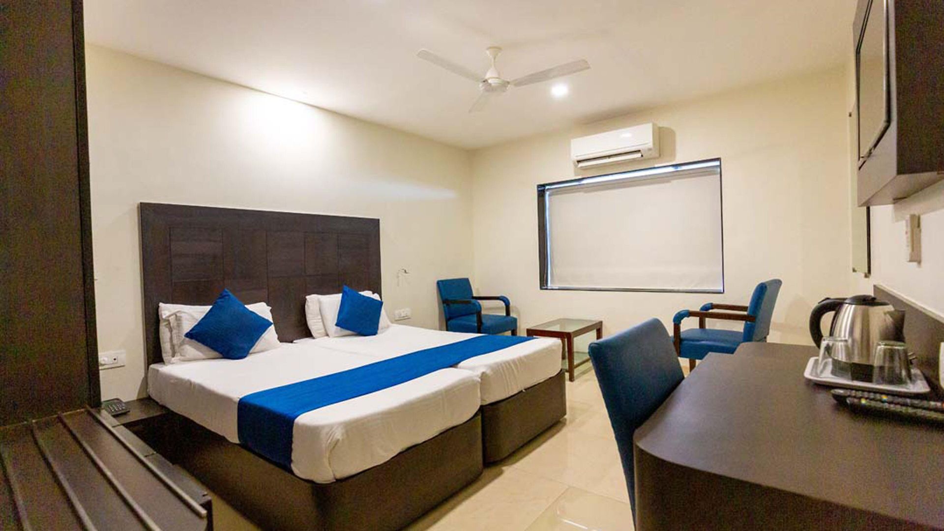 Hotel Sukh 3*