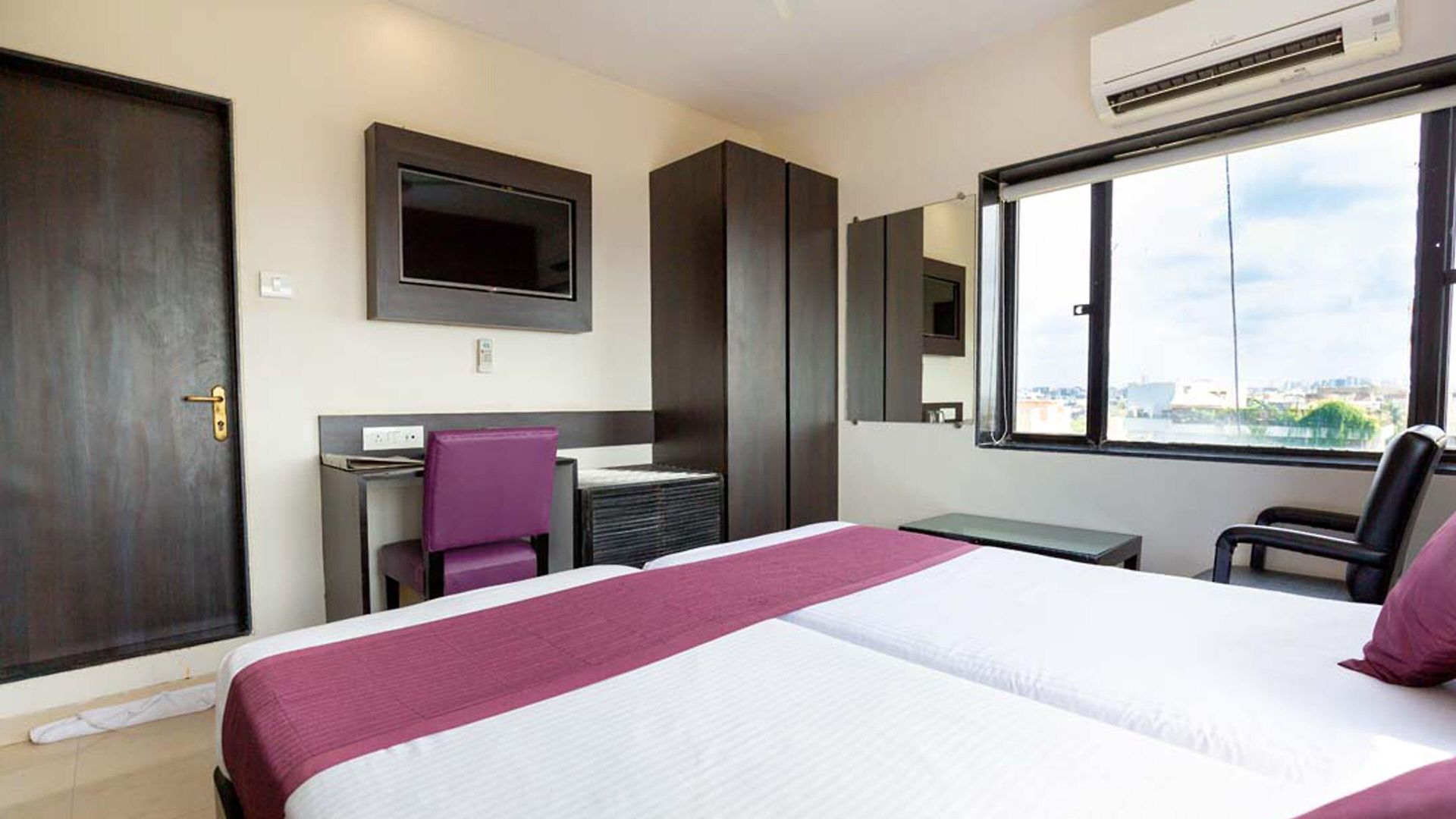 Sukh Hotel 3*