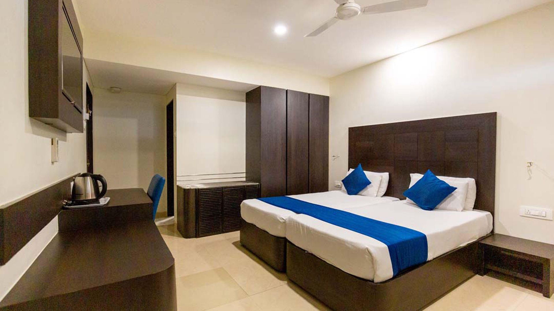 Sukh 3* Mumbai