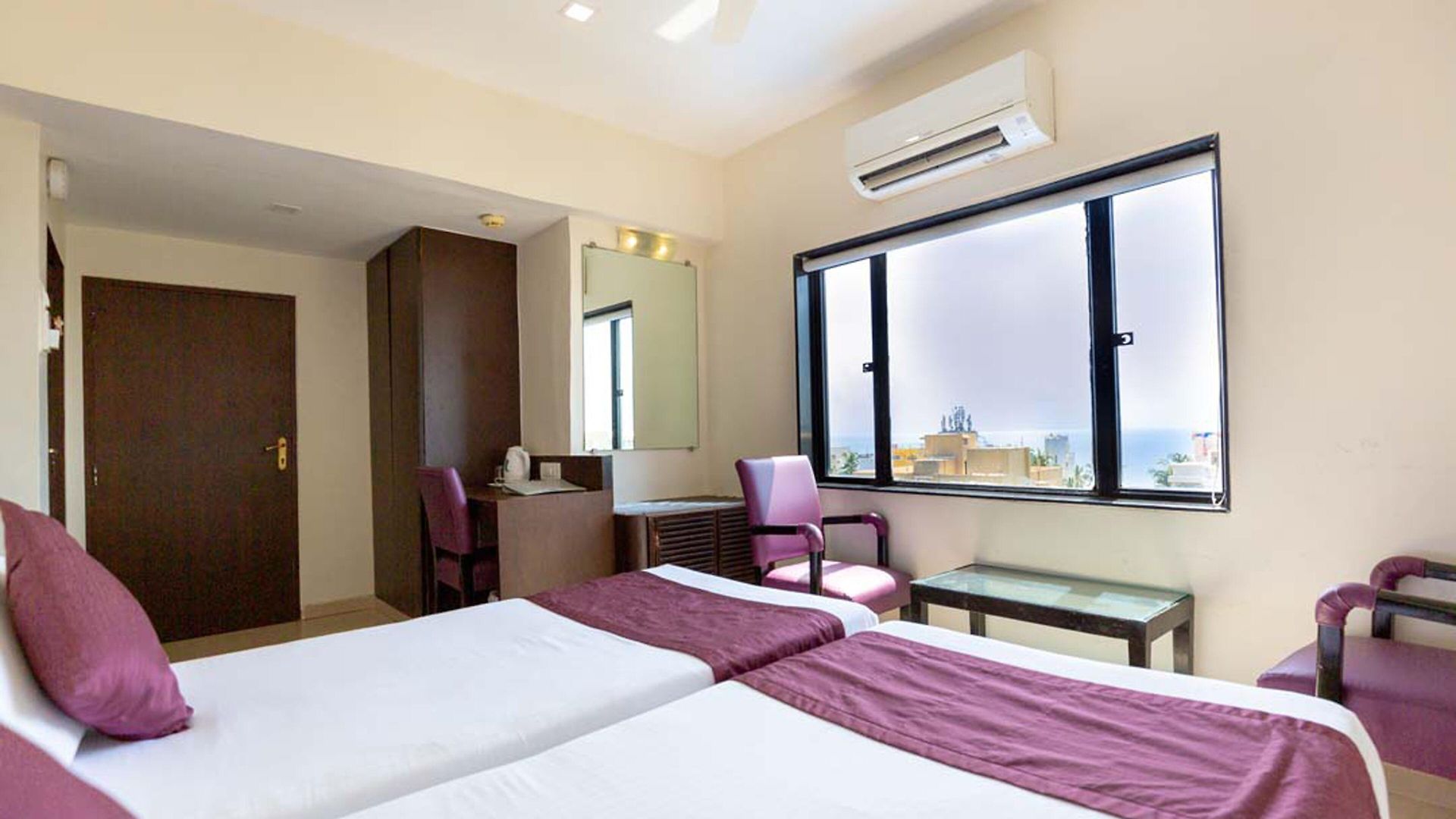 Sukh Hotel 3*
