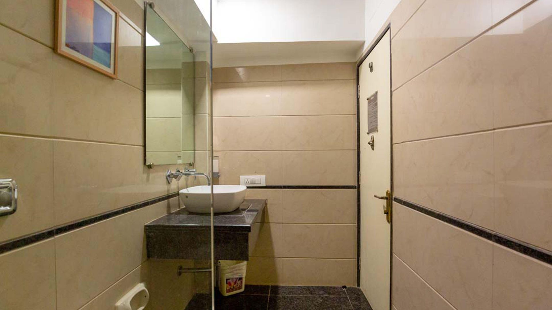 Hotel Sukh 3*