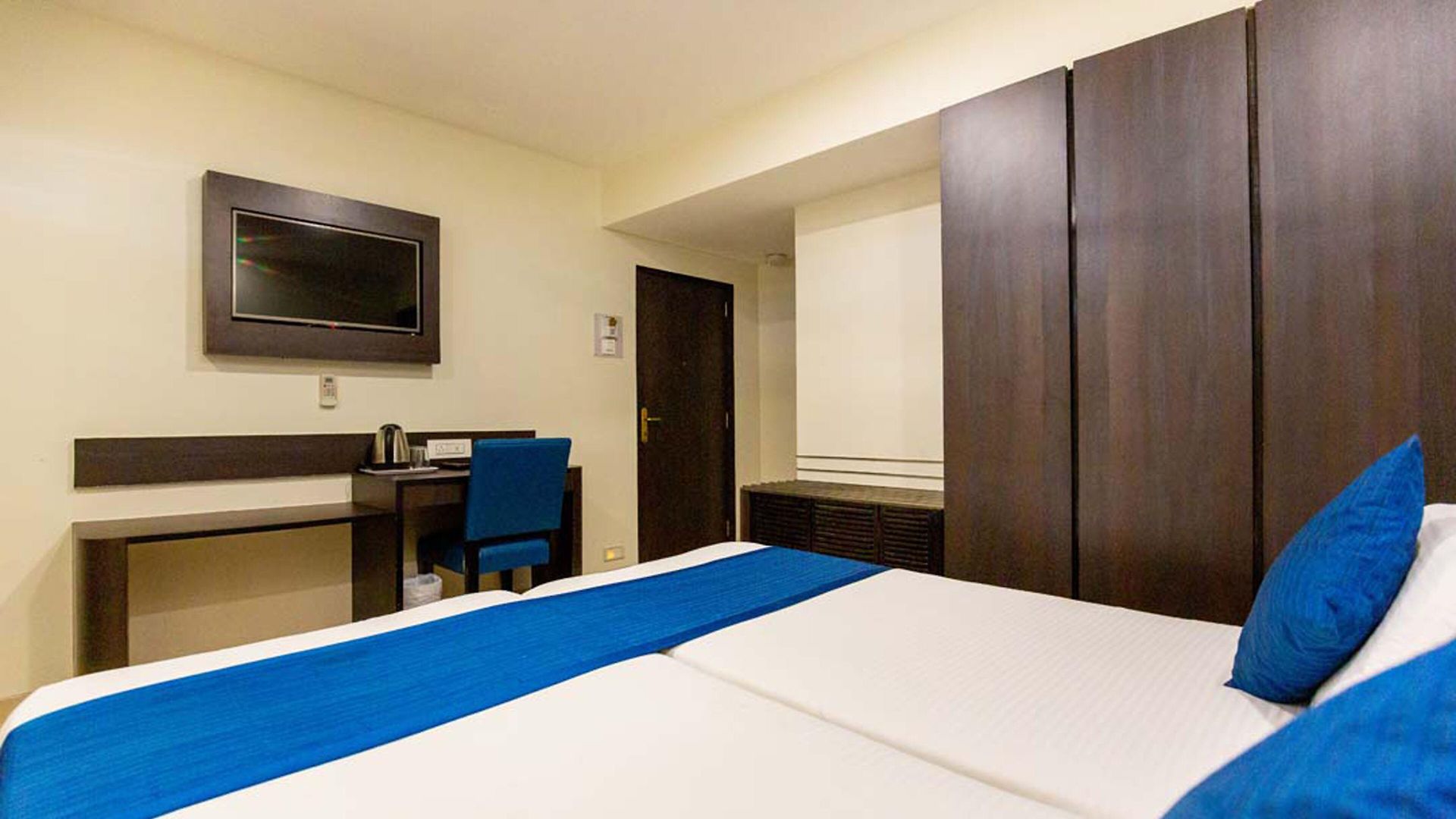 Sukh Hotel 3*
