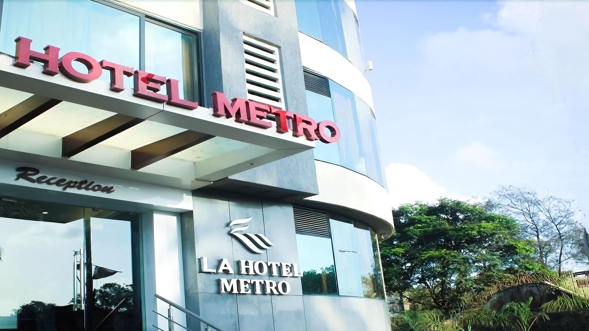 La Metro Near Bkc Hotel Mumbai
