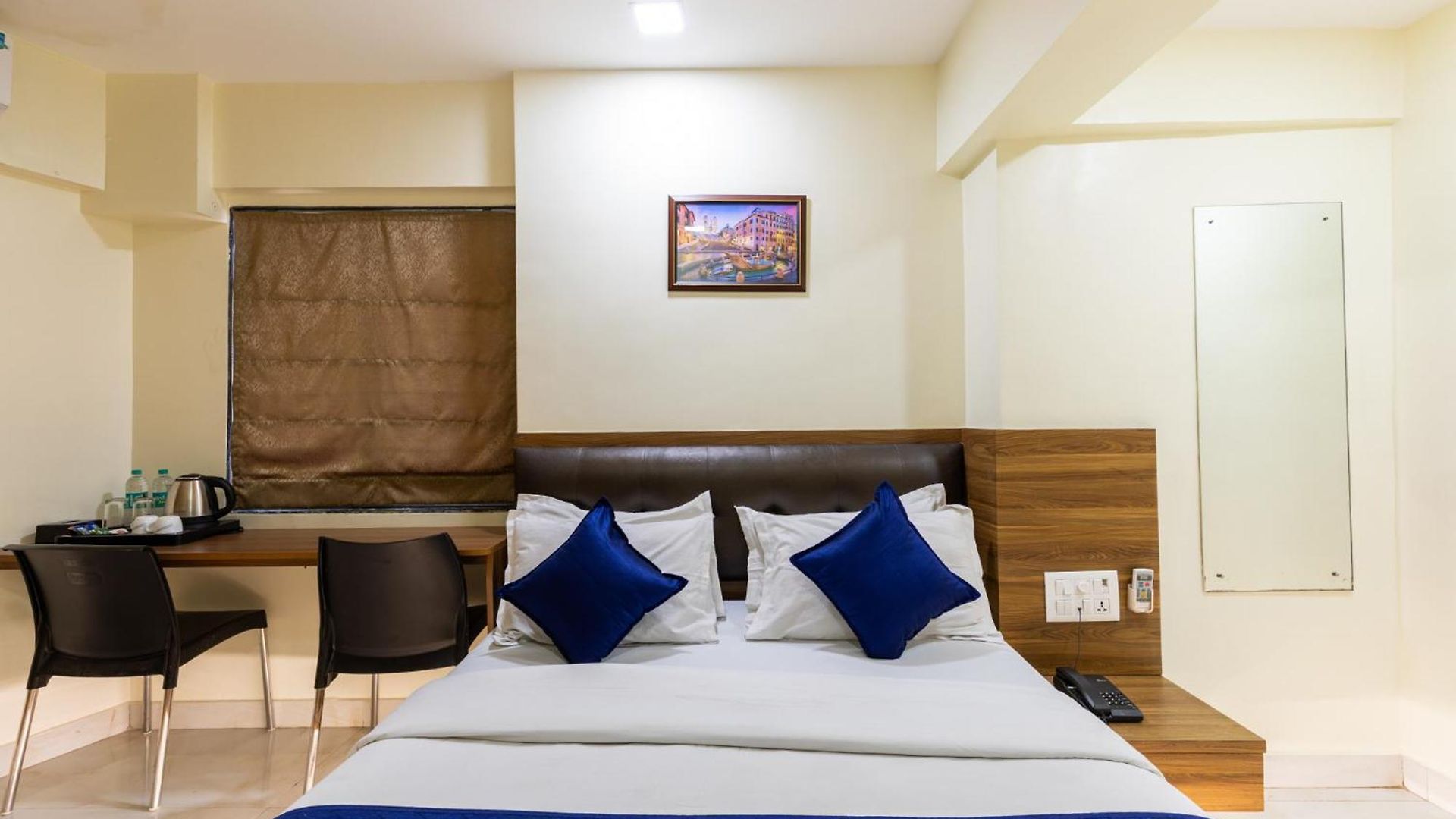 Hotel Jodiya - Near Cst