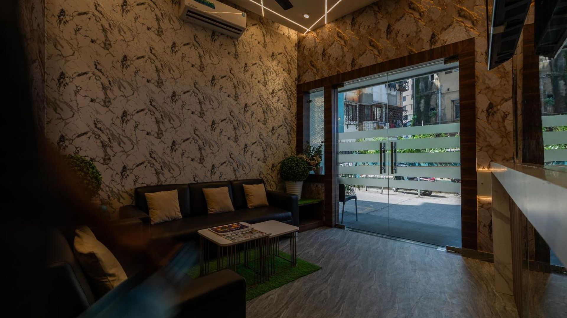 Hotel Jodiya - Near Cst