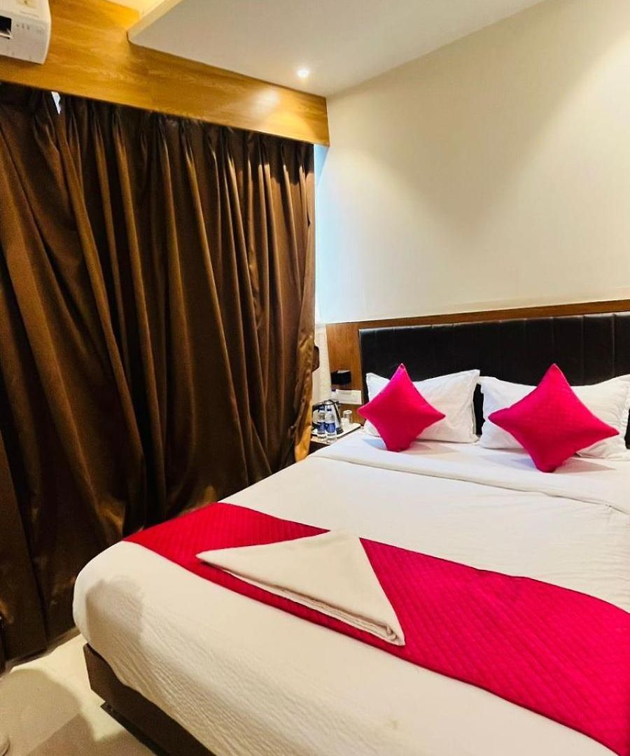 Hotel The Azure 3*