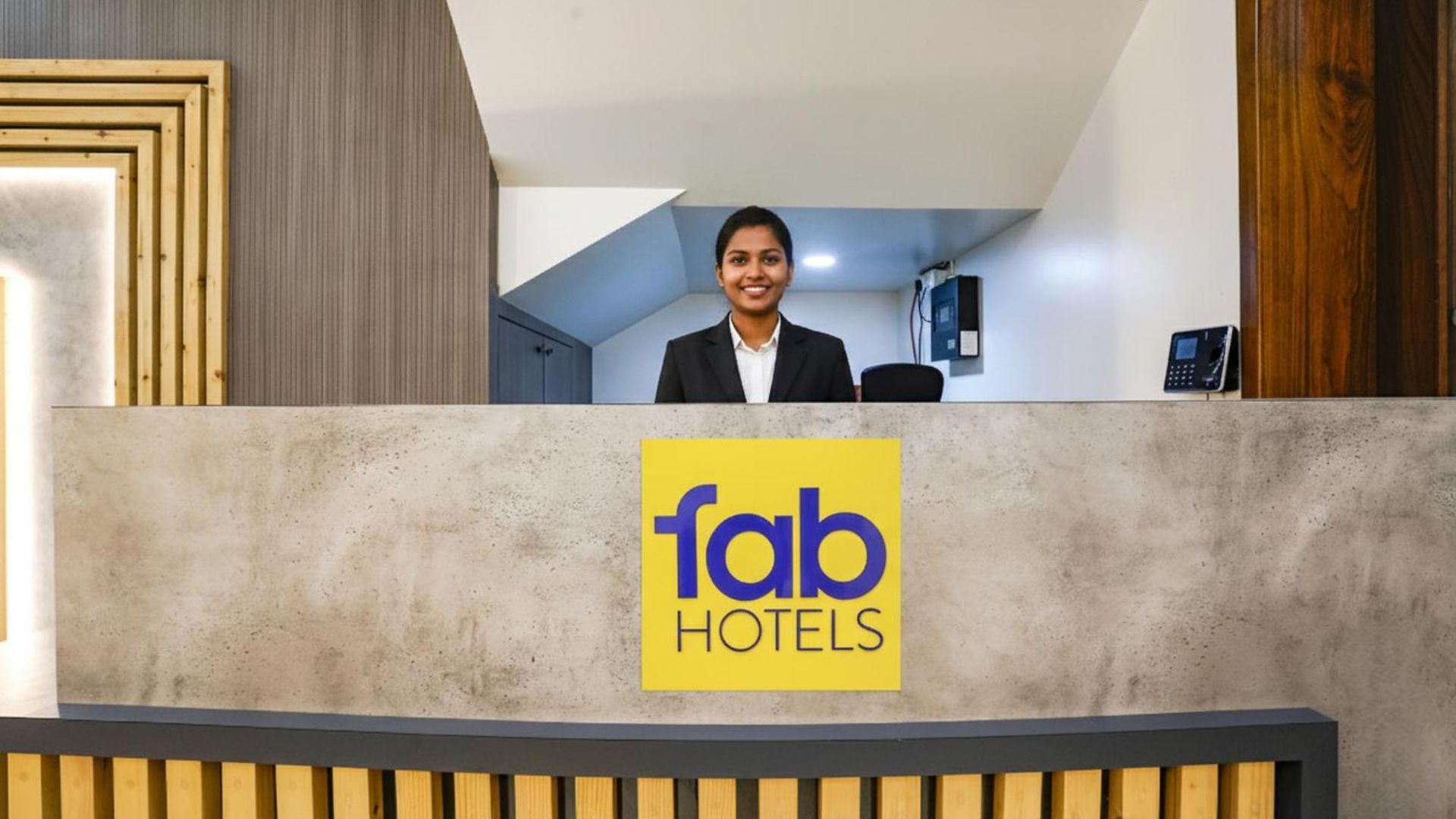 Fabhotel Global Spaces - Nr Nesco Exhibition Center Hotel 3*