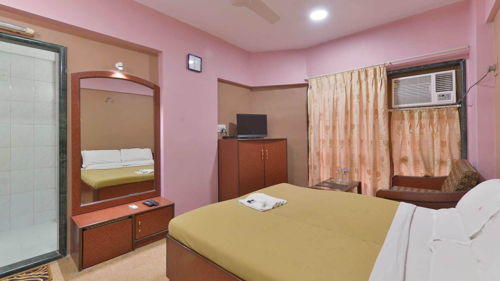 Aircraft International Hotel 2*