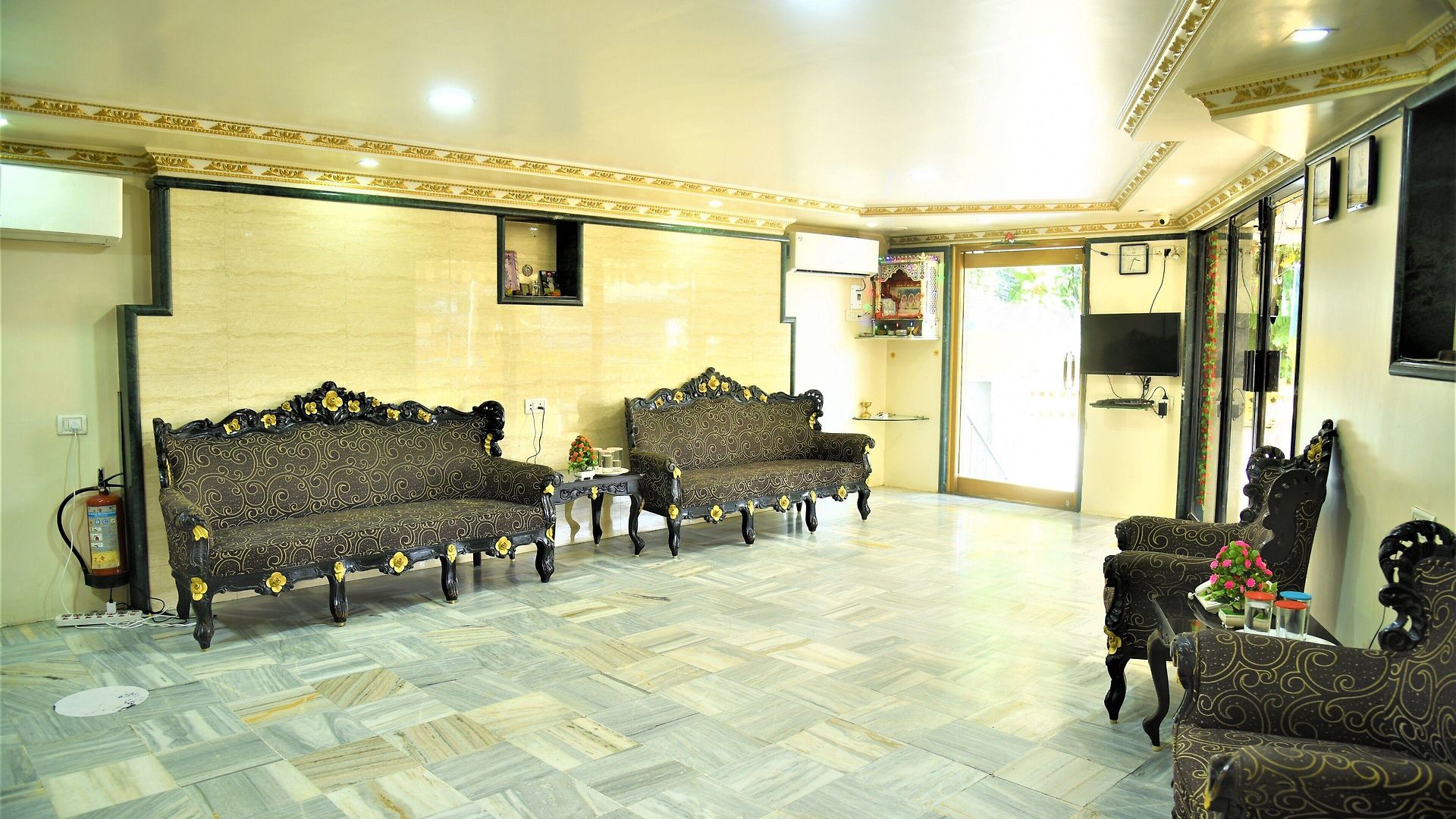 Aircraft International Hotel 2*