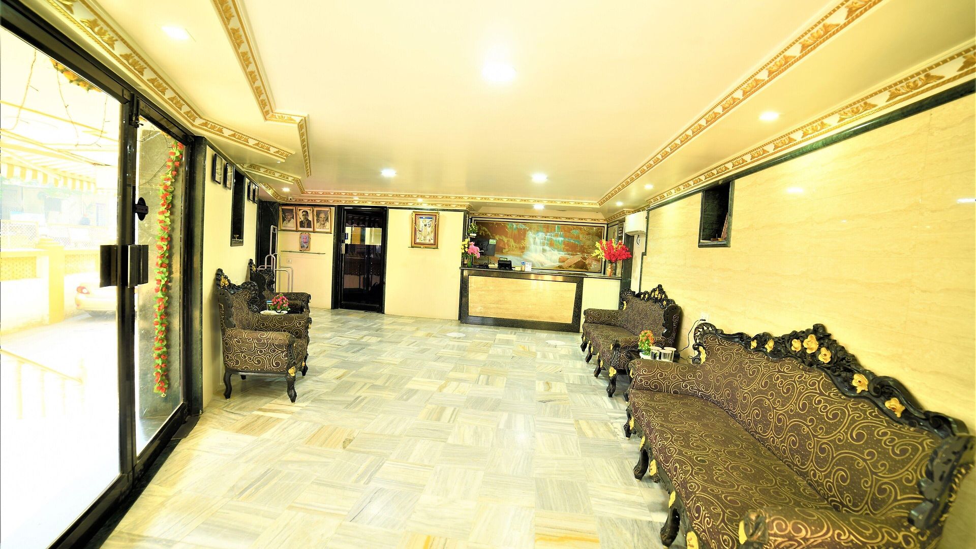 Aircraft International Hotel