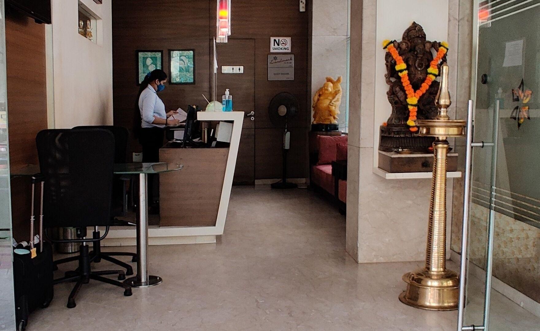 Hotel Landmark Residency 3*