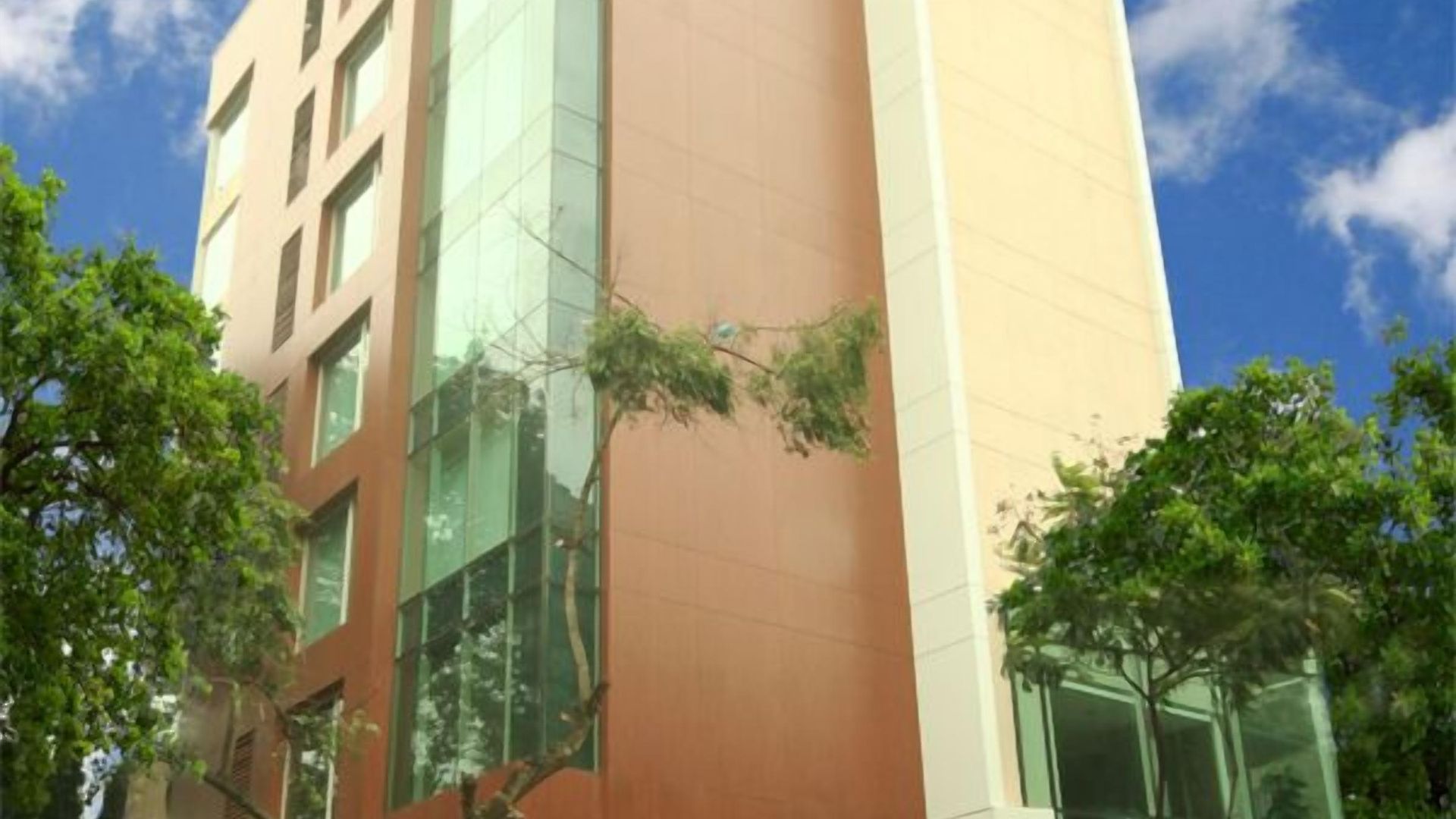 Landmark Residency Hotel 3*