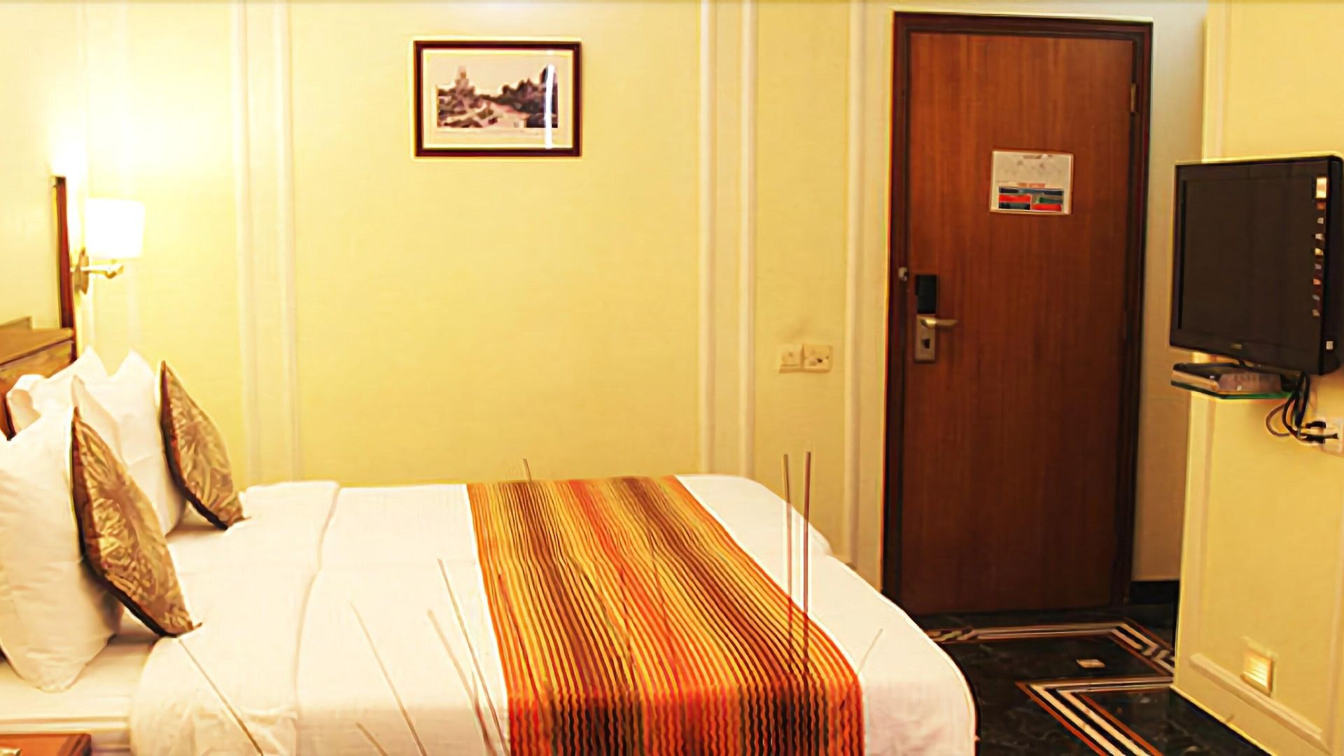 Hiltop 3* Mumbai