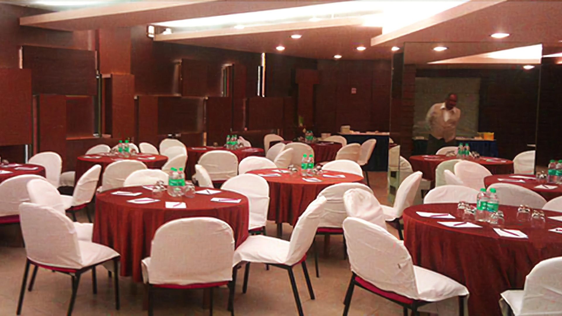 Hiltop Hotel