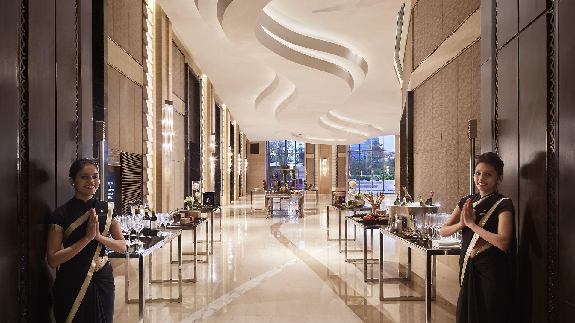 Jw Marriott Sahar Airport 5*
