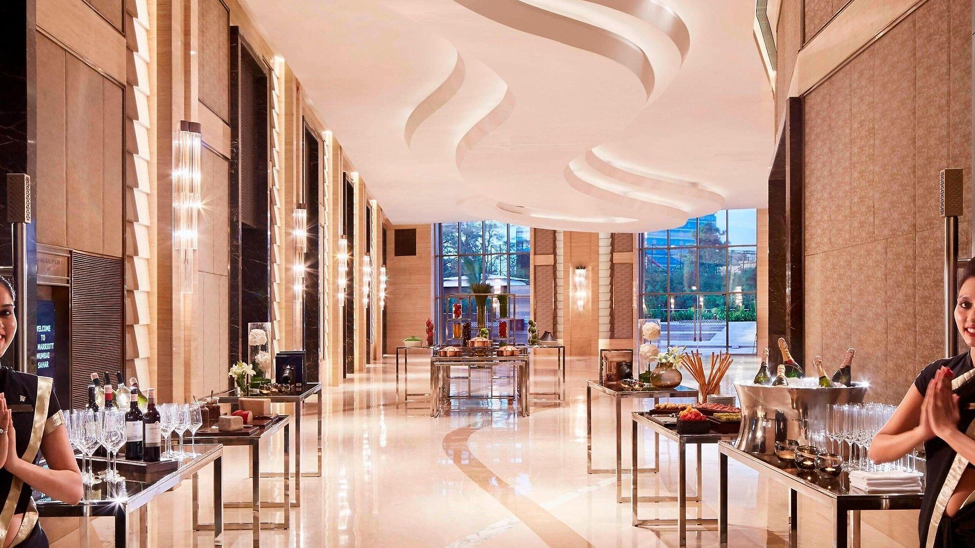 Jw Marriott Sahar Airport 5*