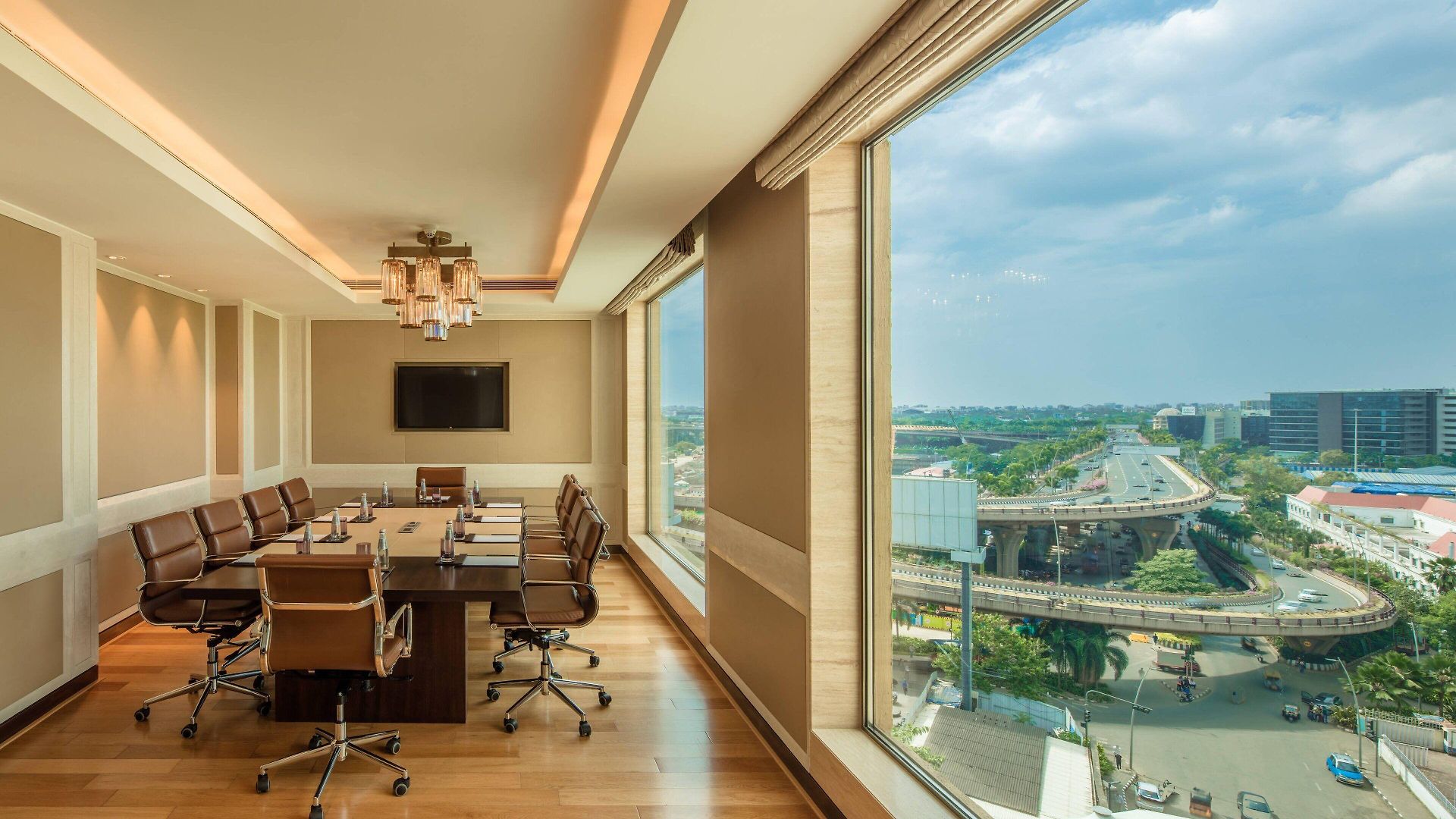Jw Marriott Sahar Airport Hotel