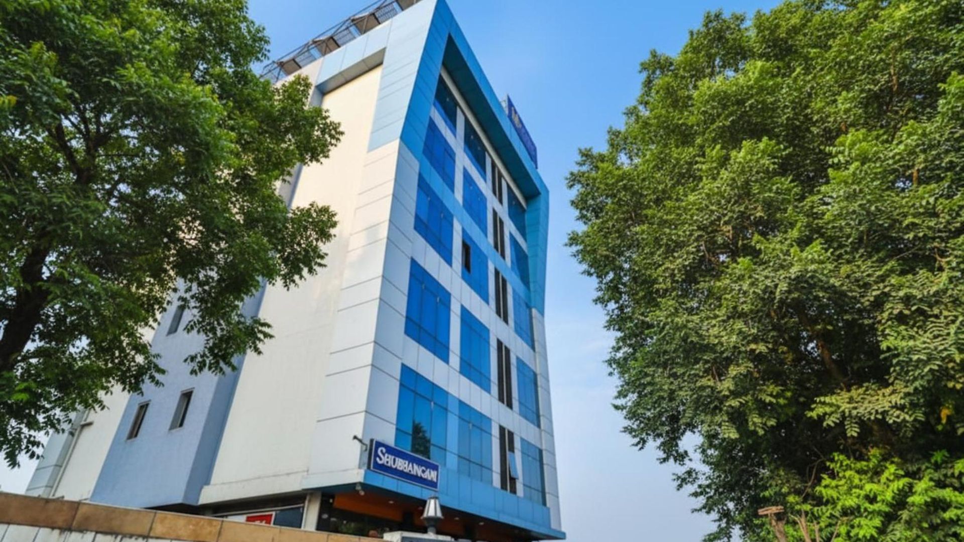 Fabhotel Shubhangan - Nr Bandra Hotel 3*