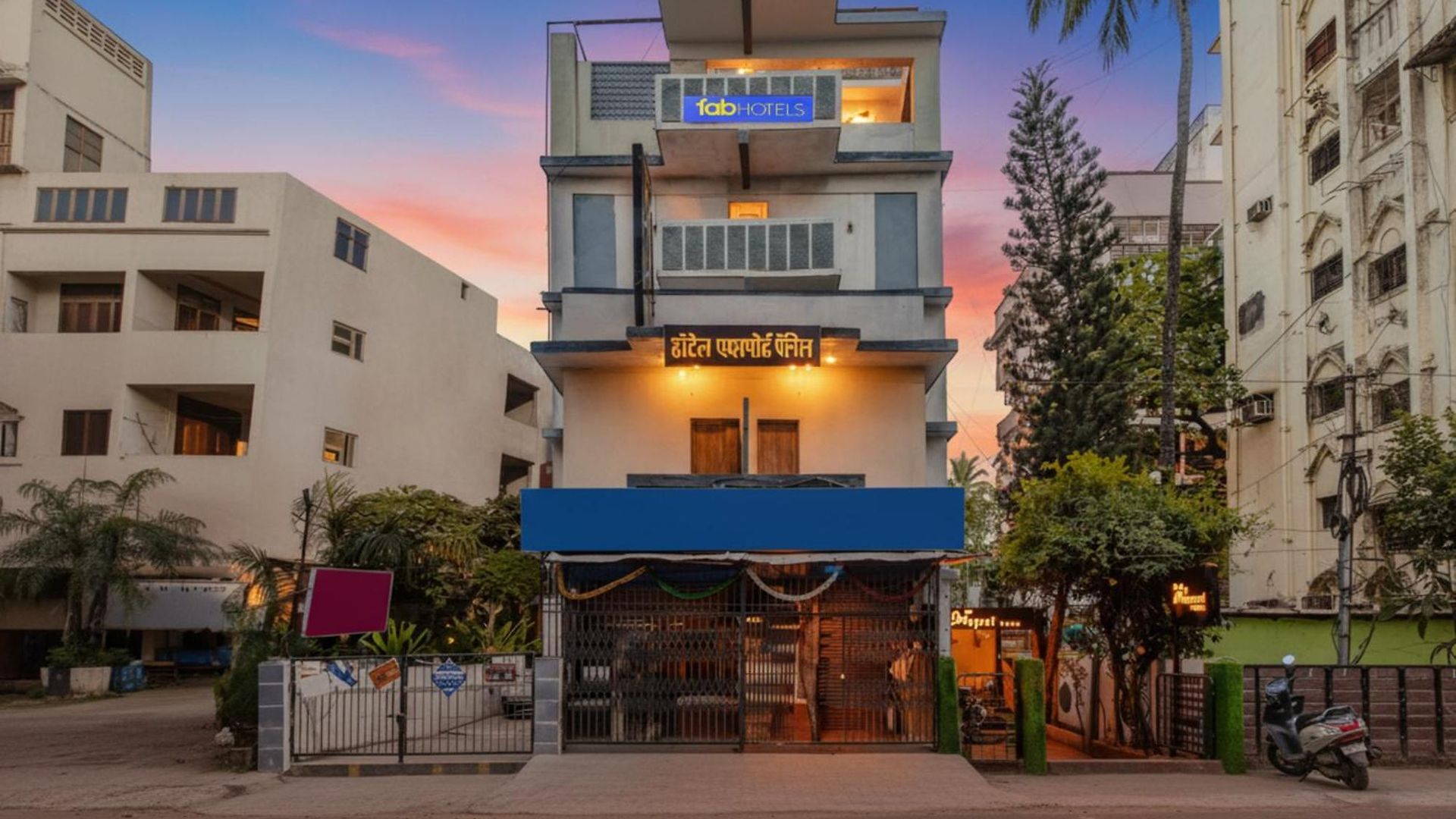 Fabhotel Airport Palace - Nr International Airport 3* Mumbai