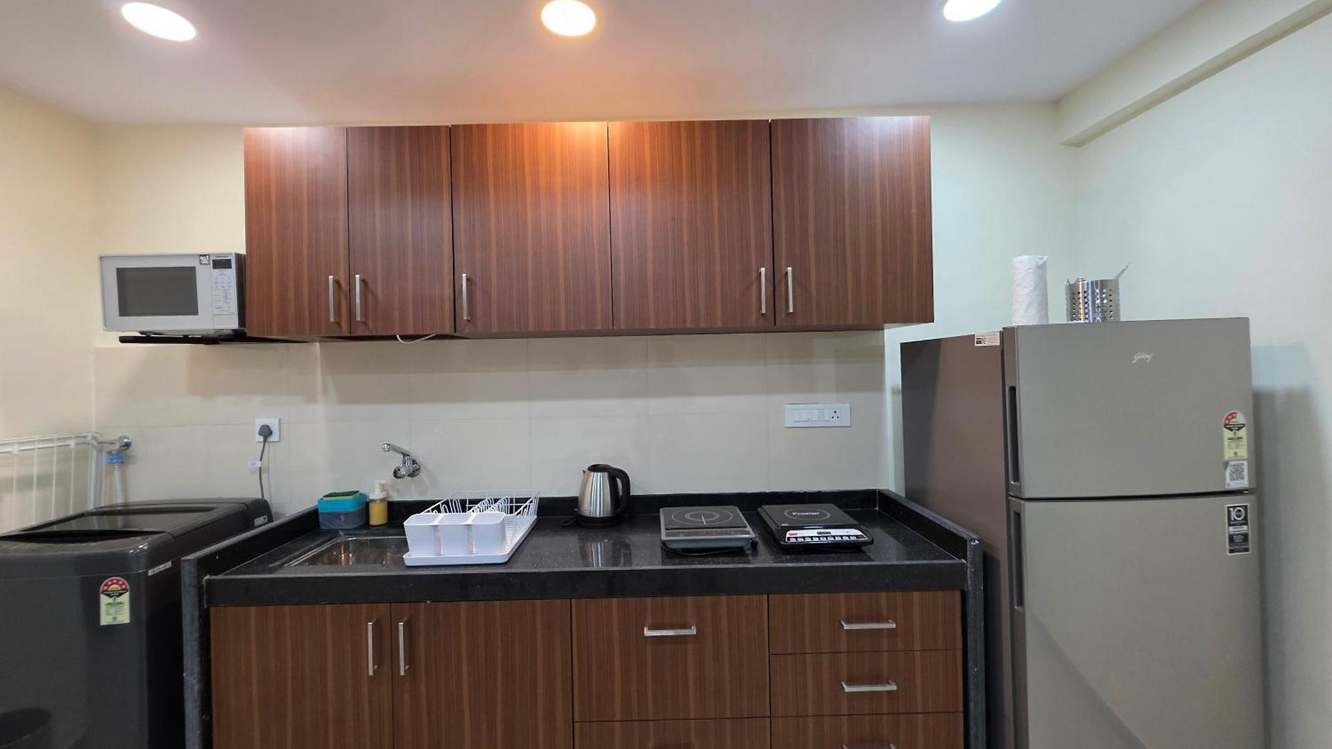 Lite - Khar West