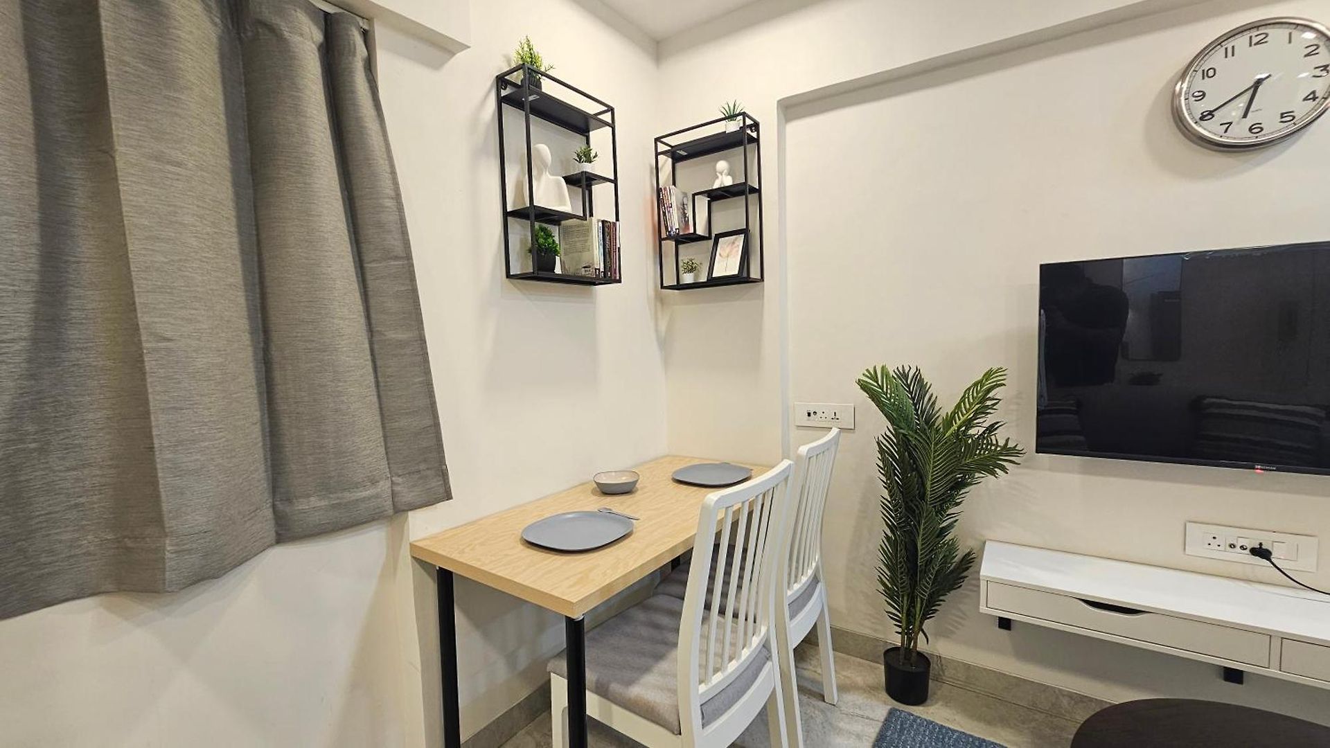 Apartment Lite - Khar West