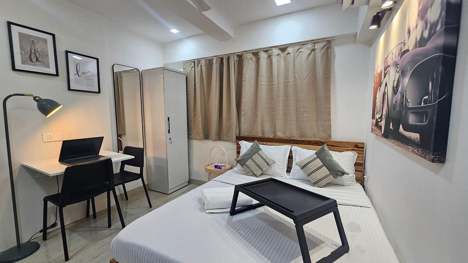 Lite - Khar West Apartment *