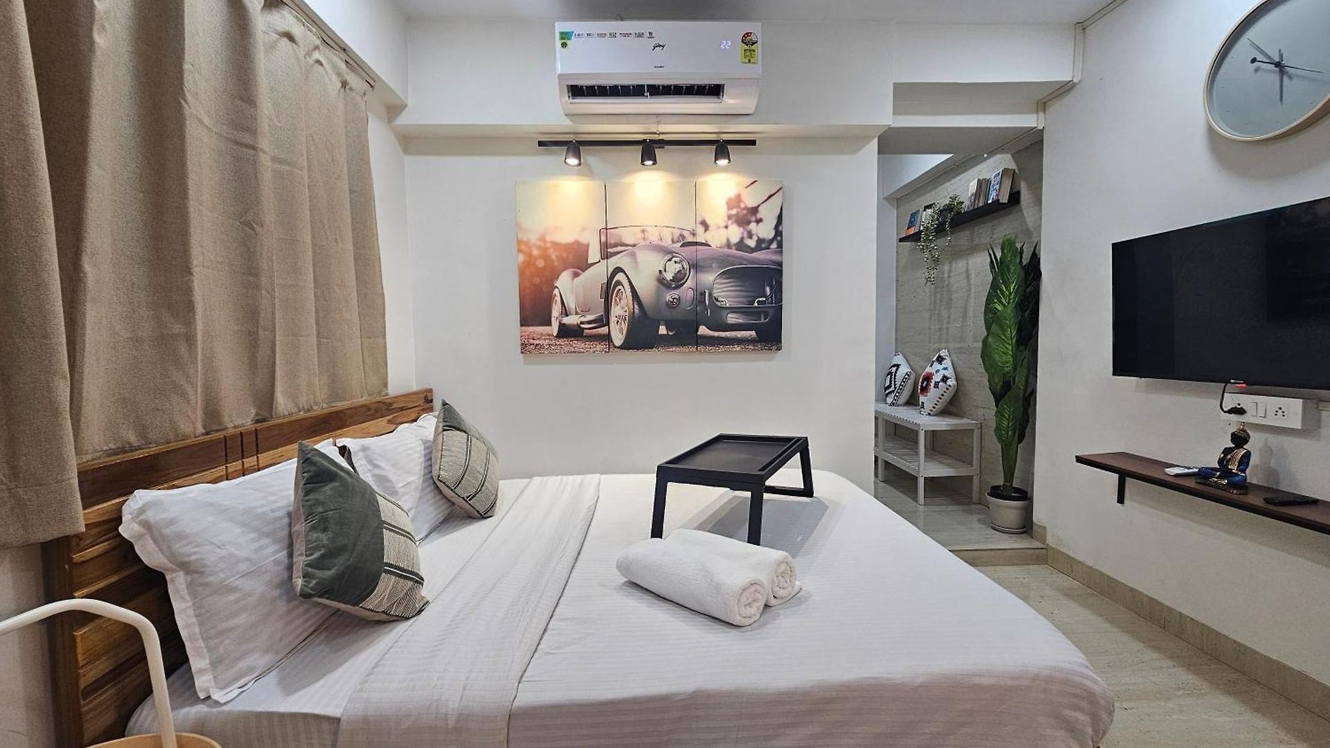 Lite - Khar West Apartment Mumbai
