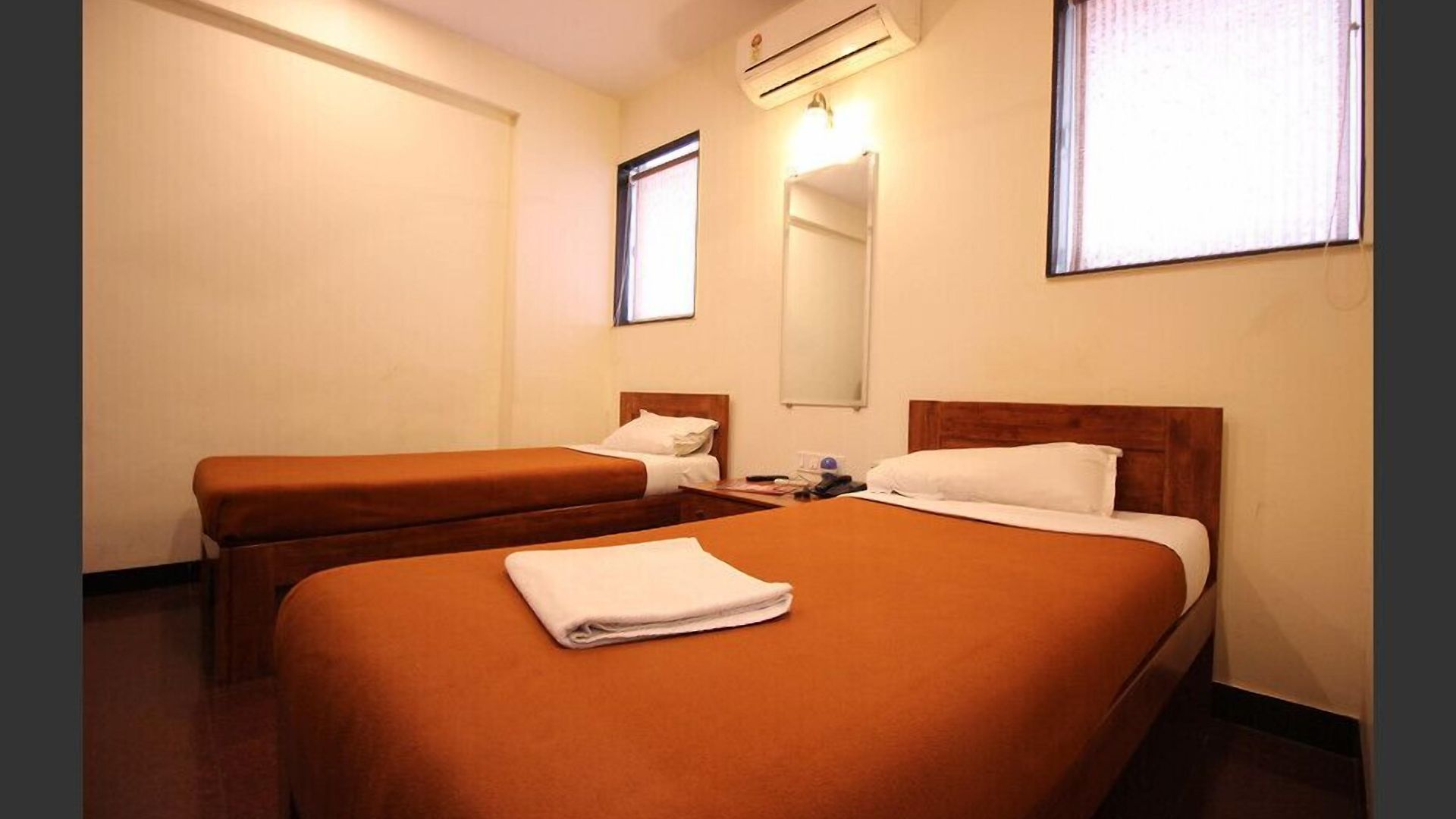 Q Deck Hotel Mumbai