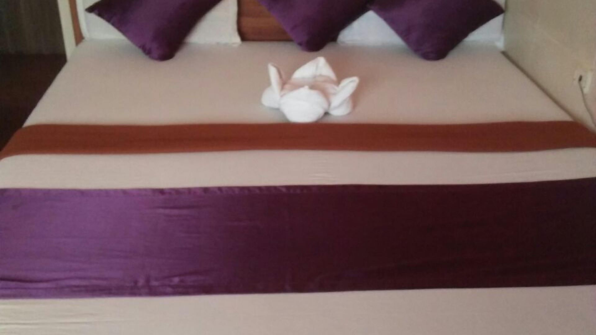 Q Deck Hotel