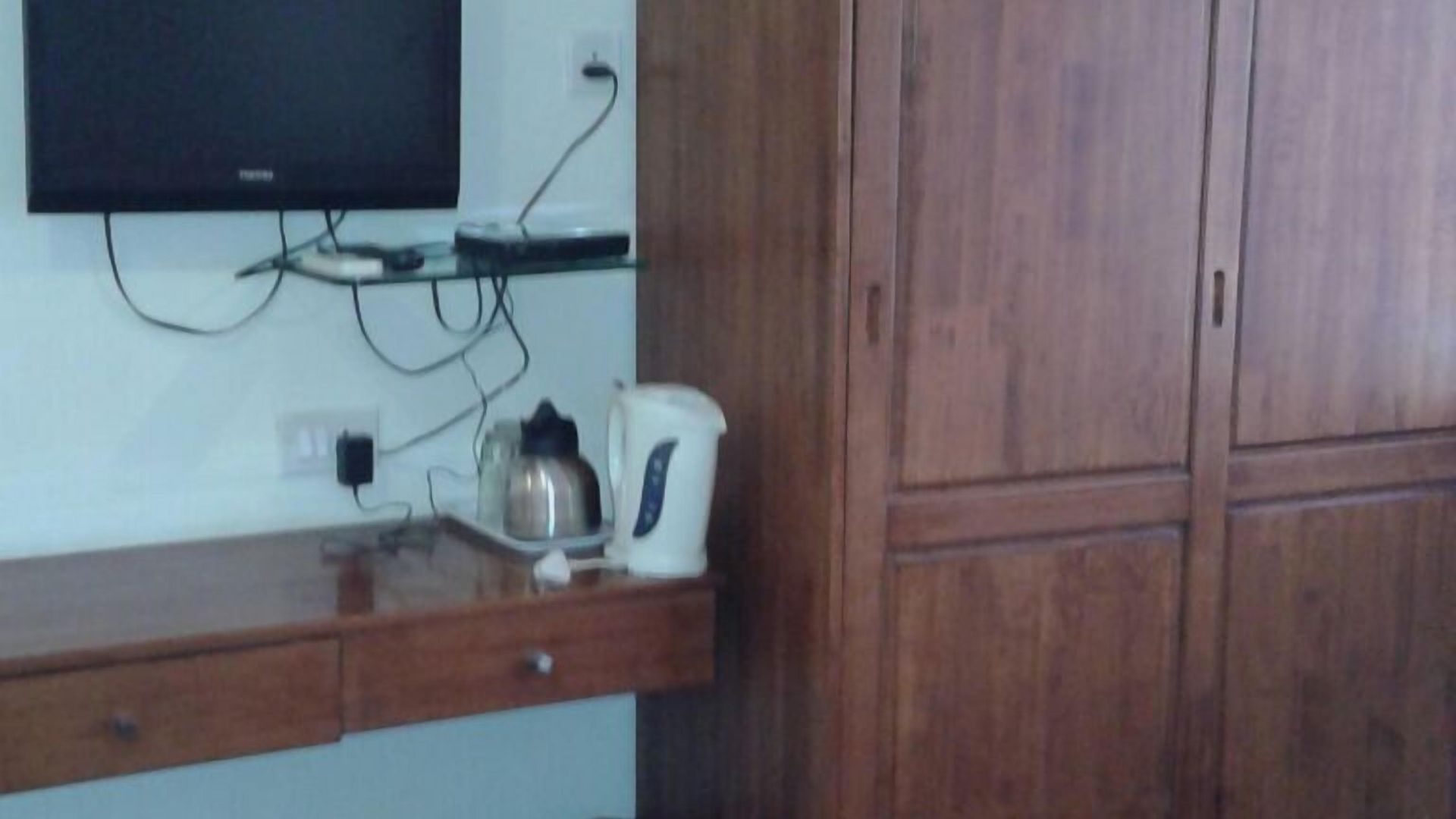Hotel Q Deck Mumbai