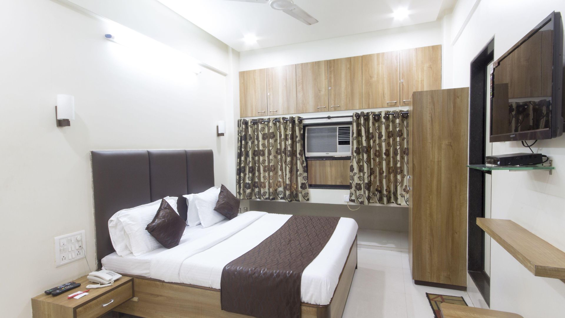 Oyo 935 Palkhee 3* Mumbai