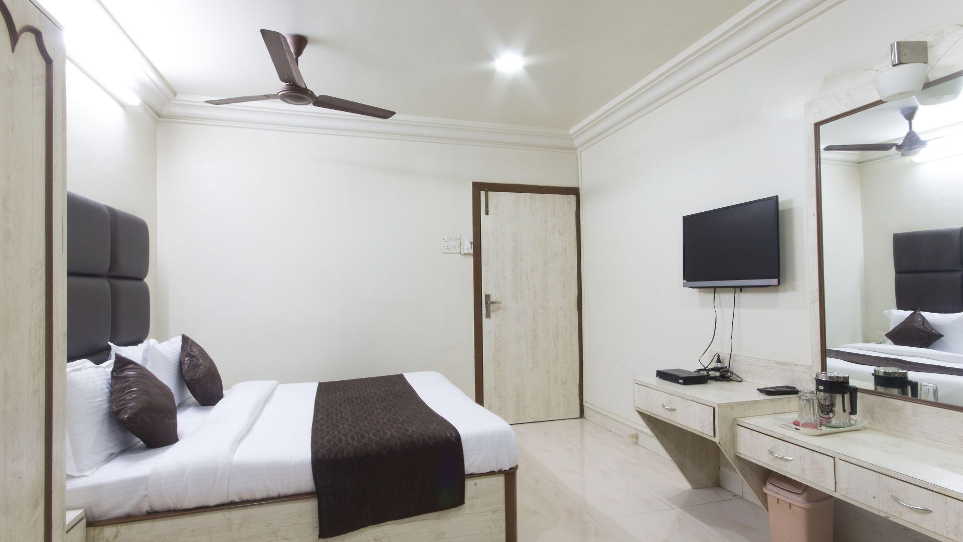 Hotel Oyo 935 Palkhee 3*