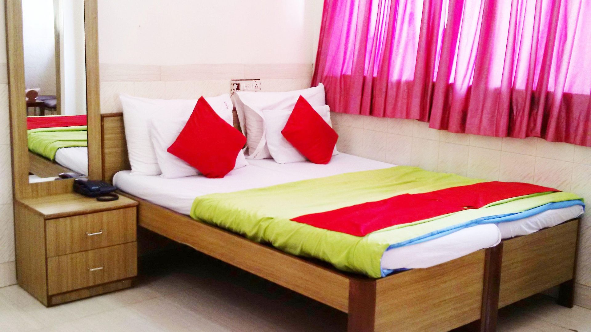 Hotel Al Madina Palace