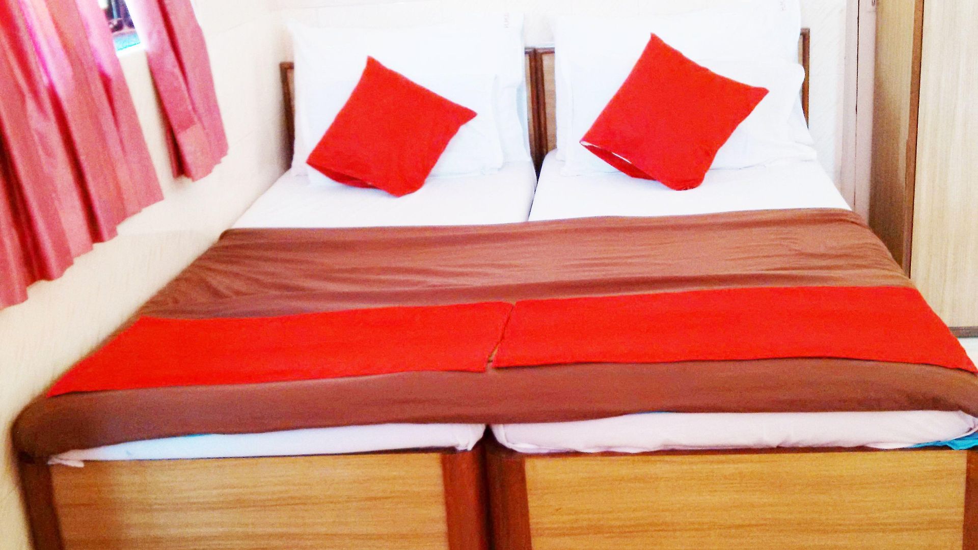 Hotel Al Madina Palace Mumbai