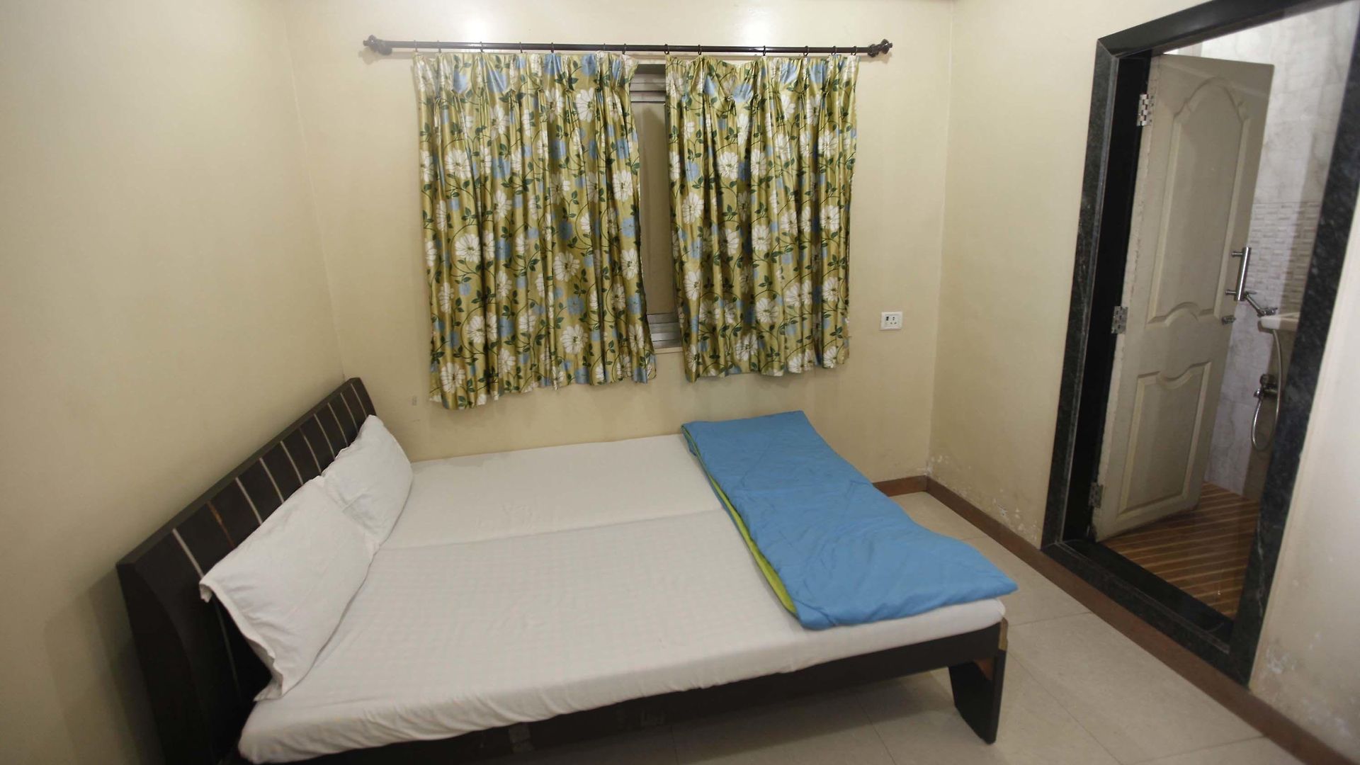 Hotel Al Madina Palace Mumbai