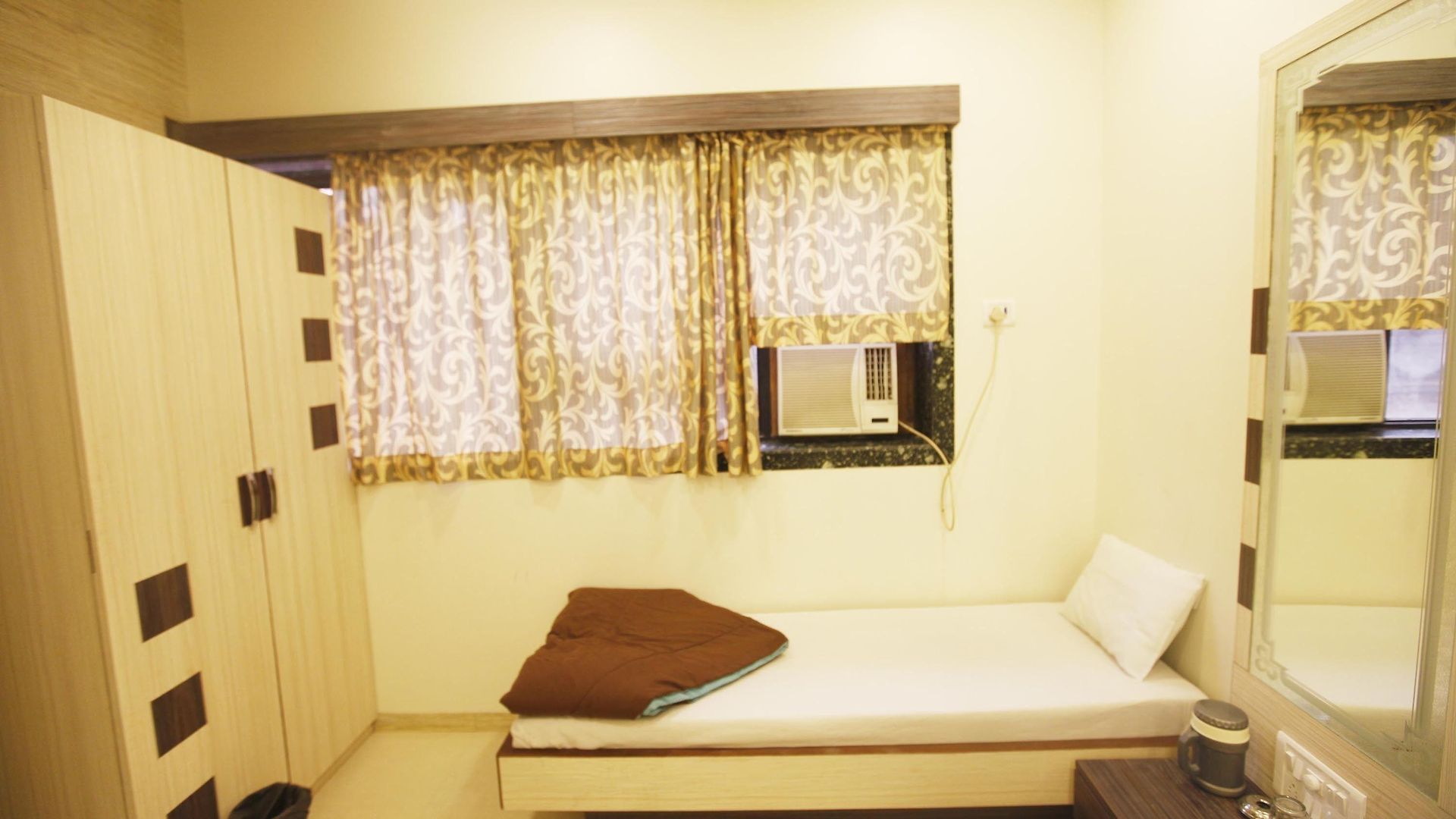 Hotel Al Moazin 2*