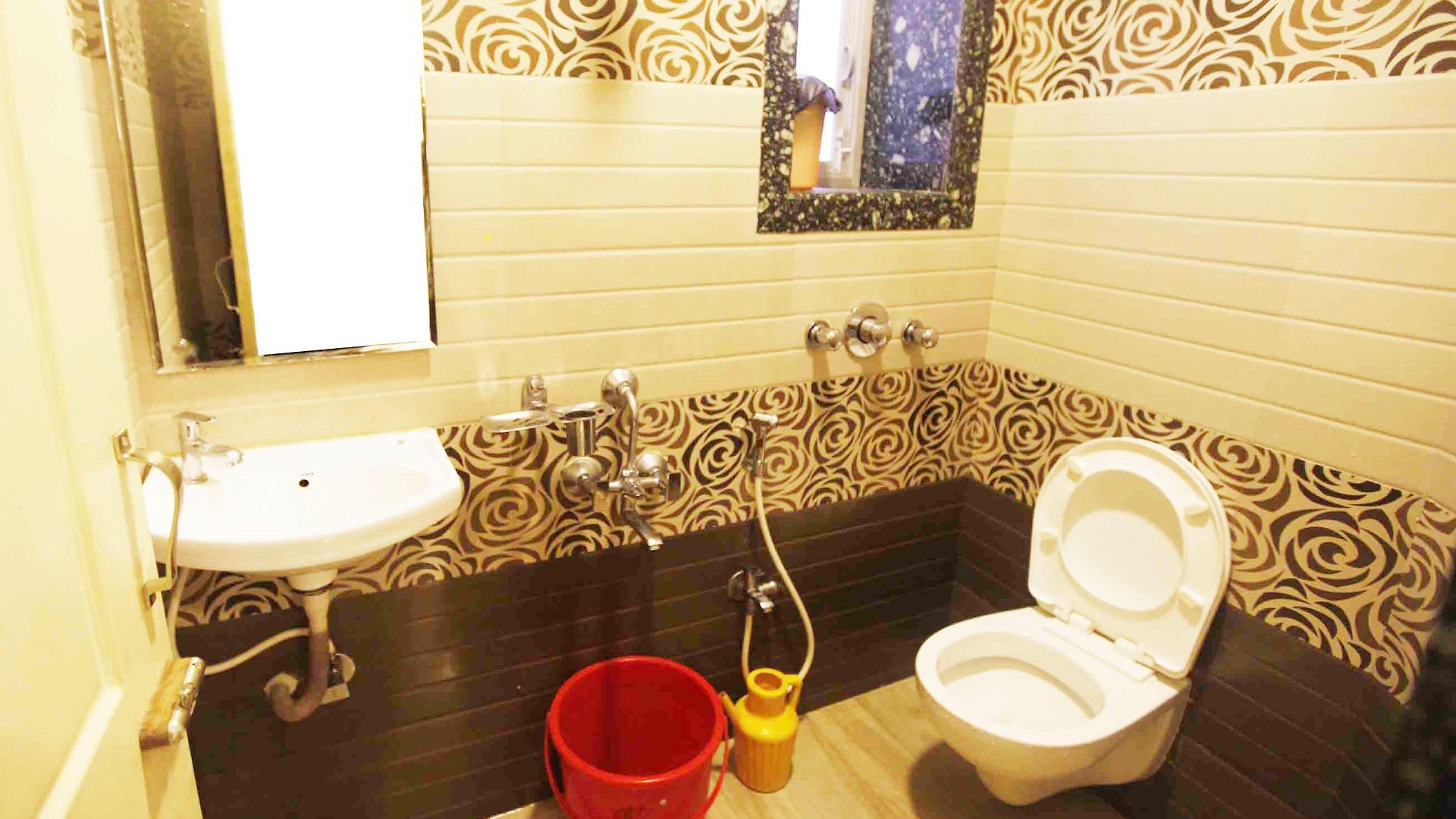 Al Moazin 2* Mumbai
