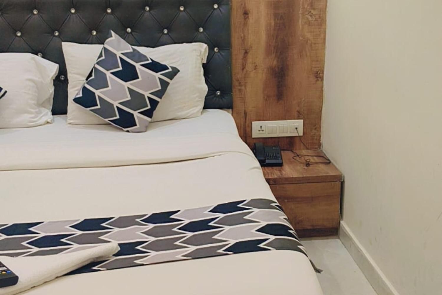 Residency Near Kokilaben Dhirubhai Ambani Hospital Andheri West Hotel 3*