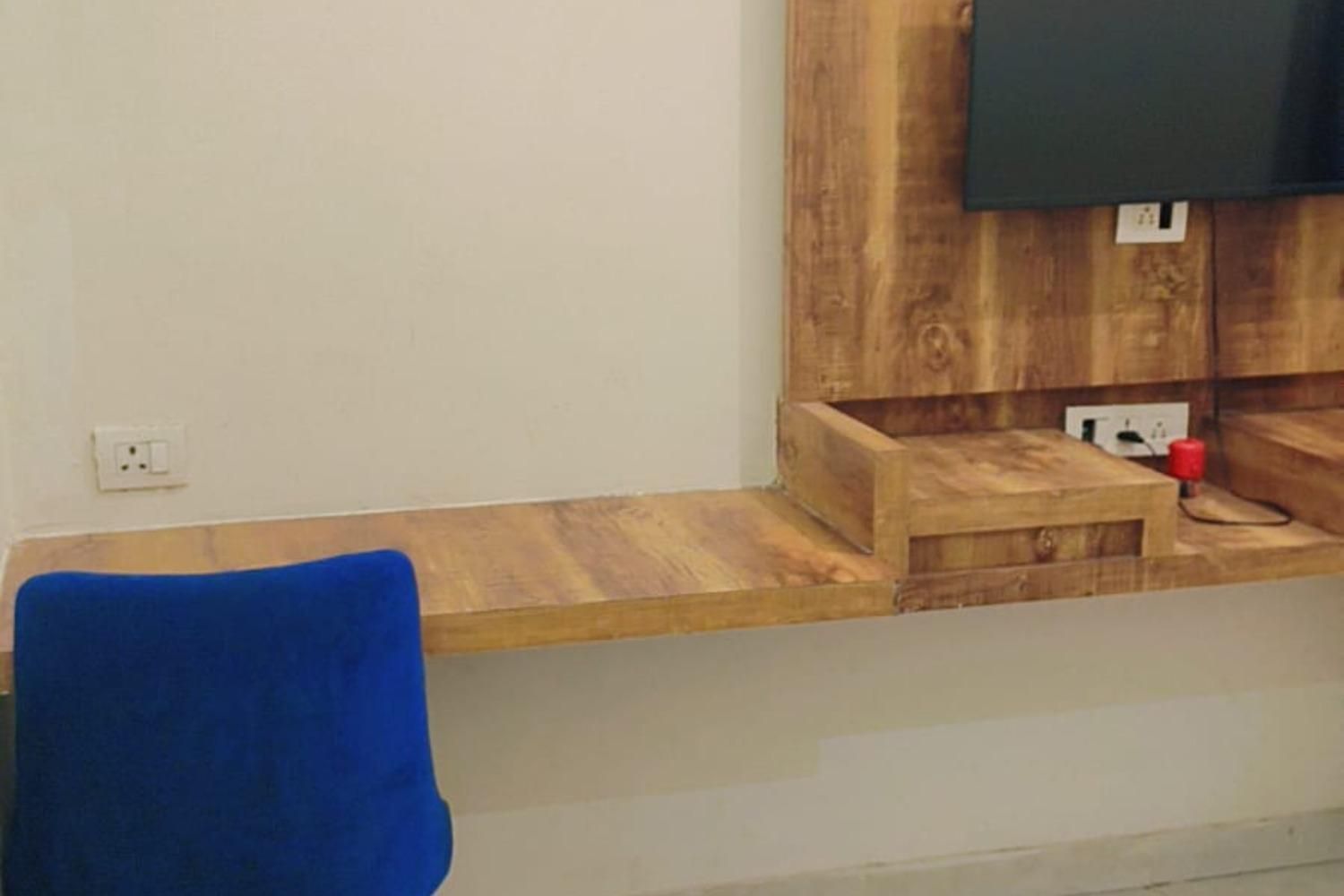 Hotel Residency Near Kokilaben Dhirubhai Ambani Hospital Andheri West Mumbai