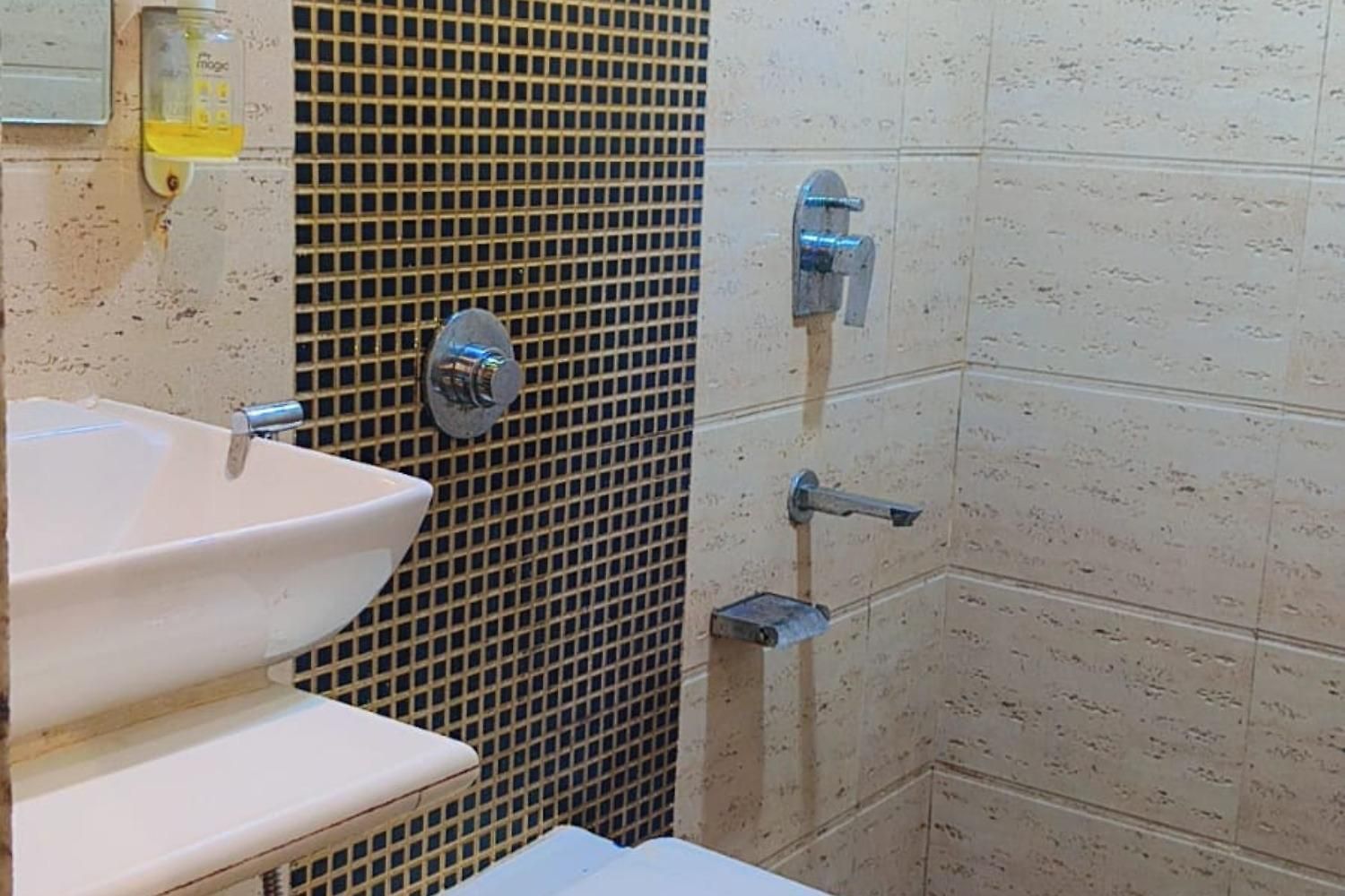 Residency Near Kokilaben Dhirubhai Ambani Hospital Andheri West