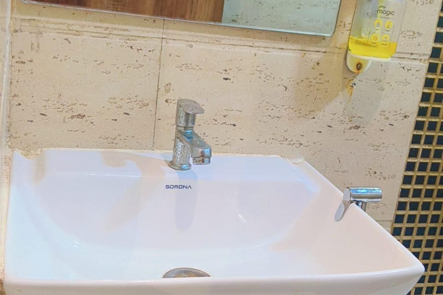 Hotel Residency Near Kokilaben Dhirubhai Ambani Hospital Andheri West Mumbai