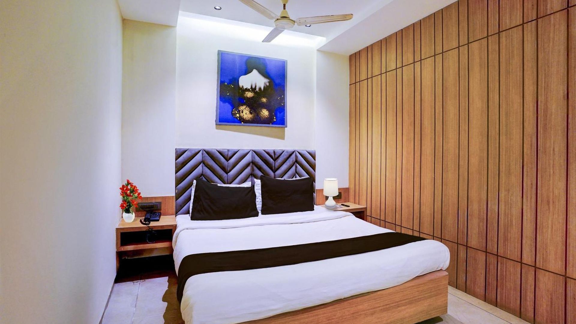 Super Townhouse Oak New Nashik Highway Kalyan Bhiwandi Hotel Mumbai
